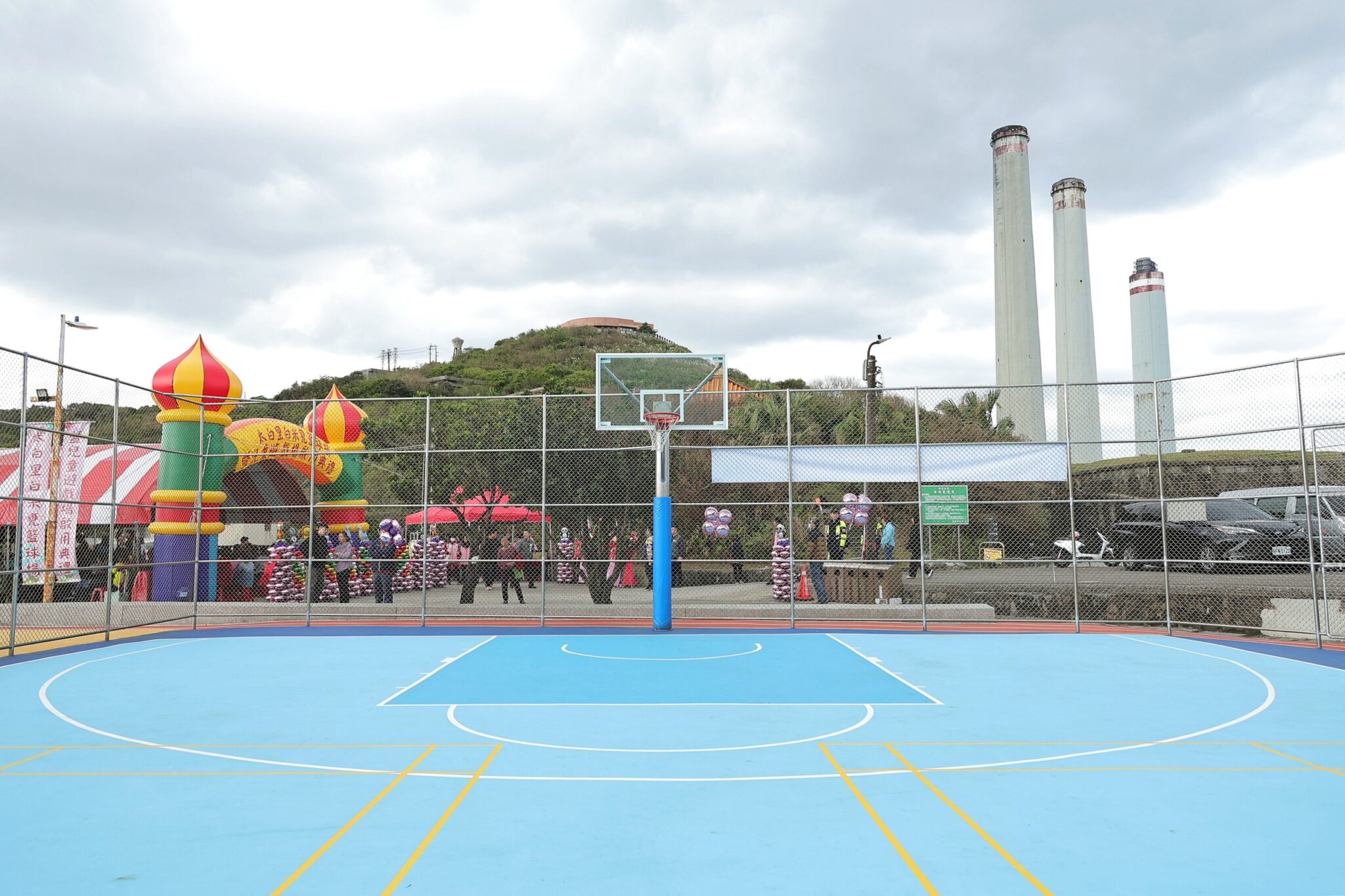 白米甕籃球場、遊戲場啟用　謝國樑：打造中山區全齡友善運動空間