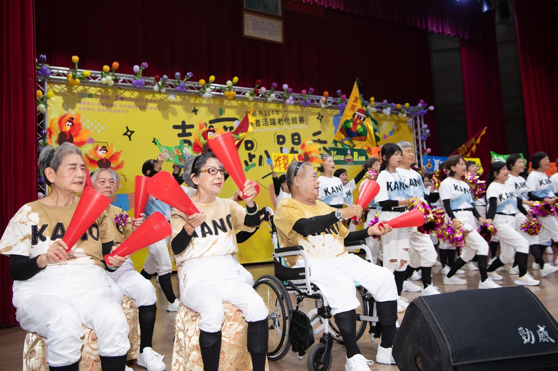 越動越年輕!嘉義市「嘉寶趴踢秀」樂齡族尬舞14年不間斷 越動越年輕!嘉義市「嘉寶趴踢秀」樂齡族尬舞14年不間斷