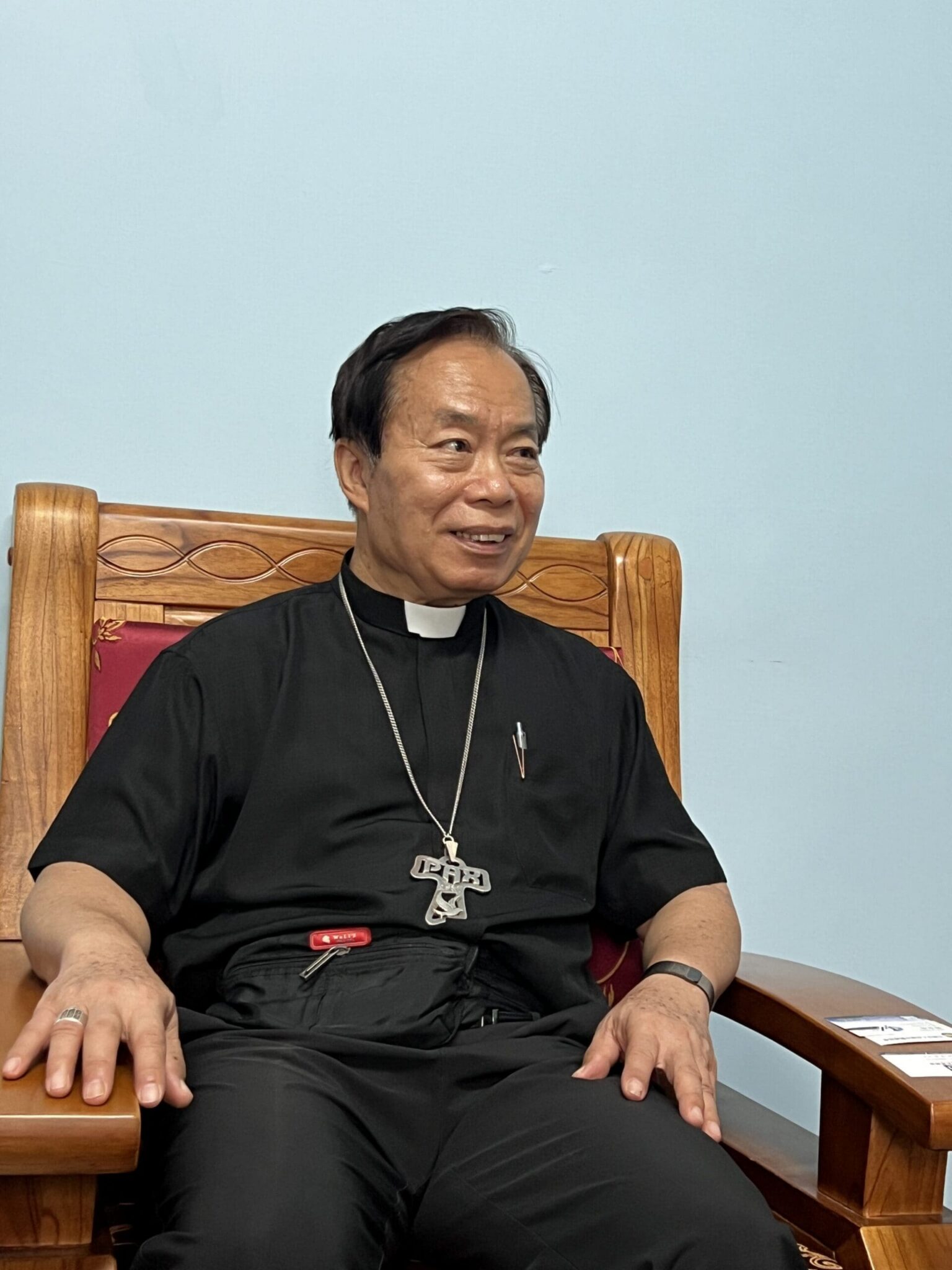 天主教-黃敏正主教 高舉十字架；啟動「新頁行動協會」/  為更生人打造  生命職能賦歸之路