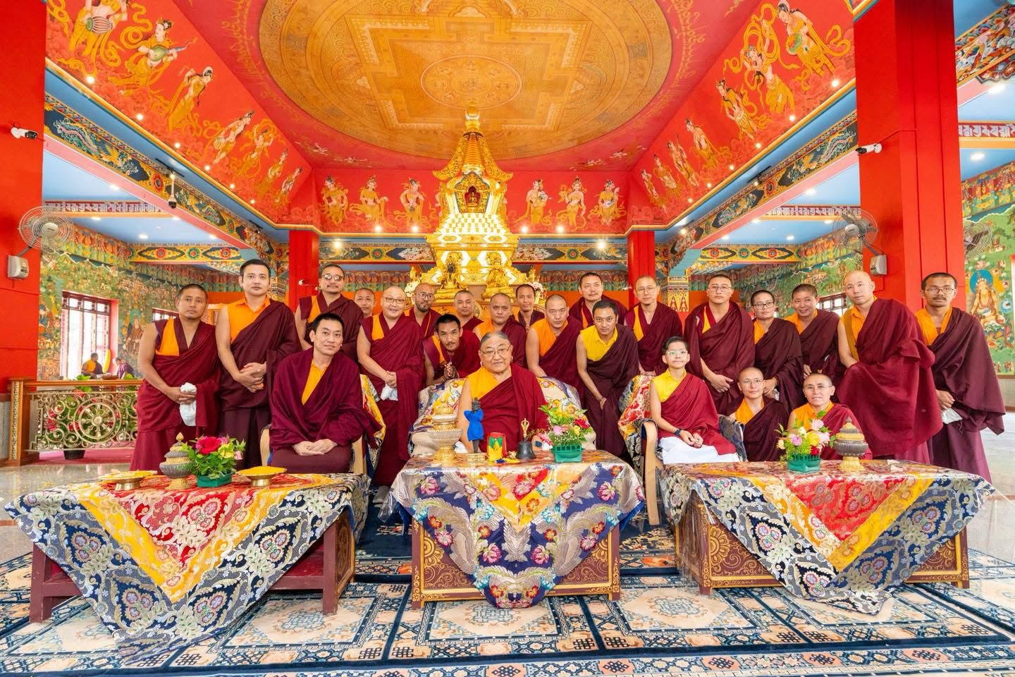 【薩迦哲思】11/11佛陀天降日・     第41任薩迦法王談「上師相應法」與大咒士的心要教言