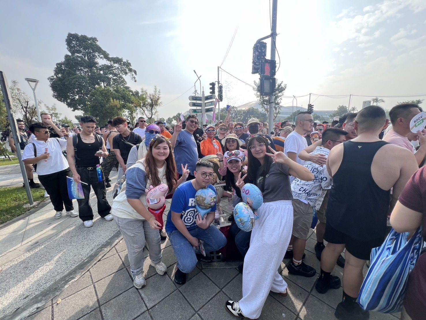 小隊伍、大力量，快樂、勇敢、愛；世界快樂聯盟11/29挺身走上同志大遊行