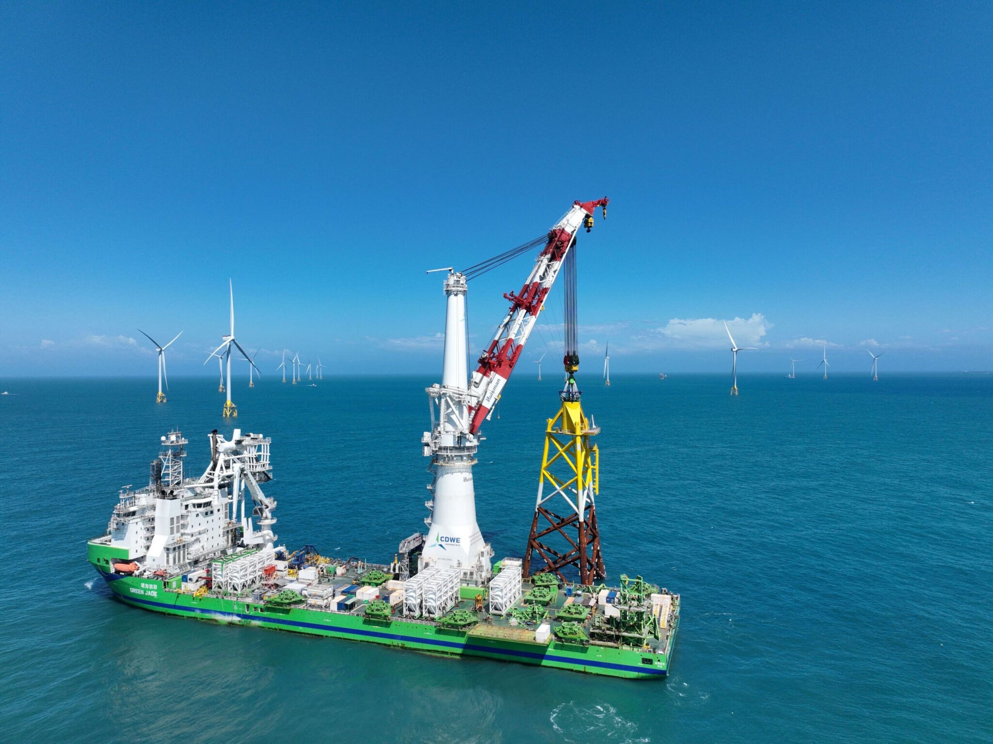 台船環海完成海龍離岸風場73座套管式水下基礎安裝　提前交付1GW安裝進度