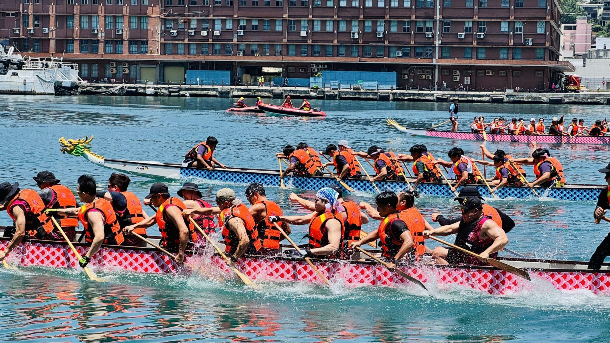 基隆市端午龍舟嘉年華在海洋廣場熱鬧揭幕　港都熱情迎戰傳統盛事