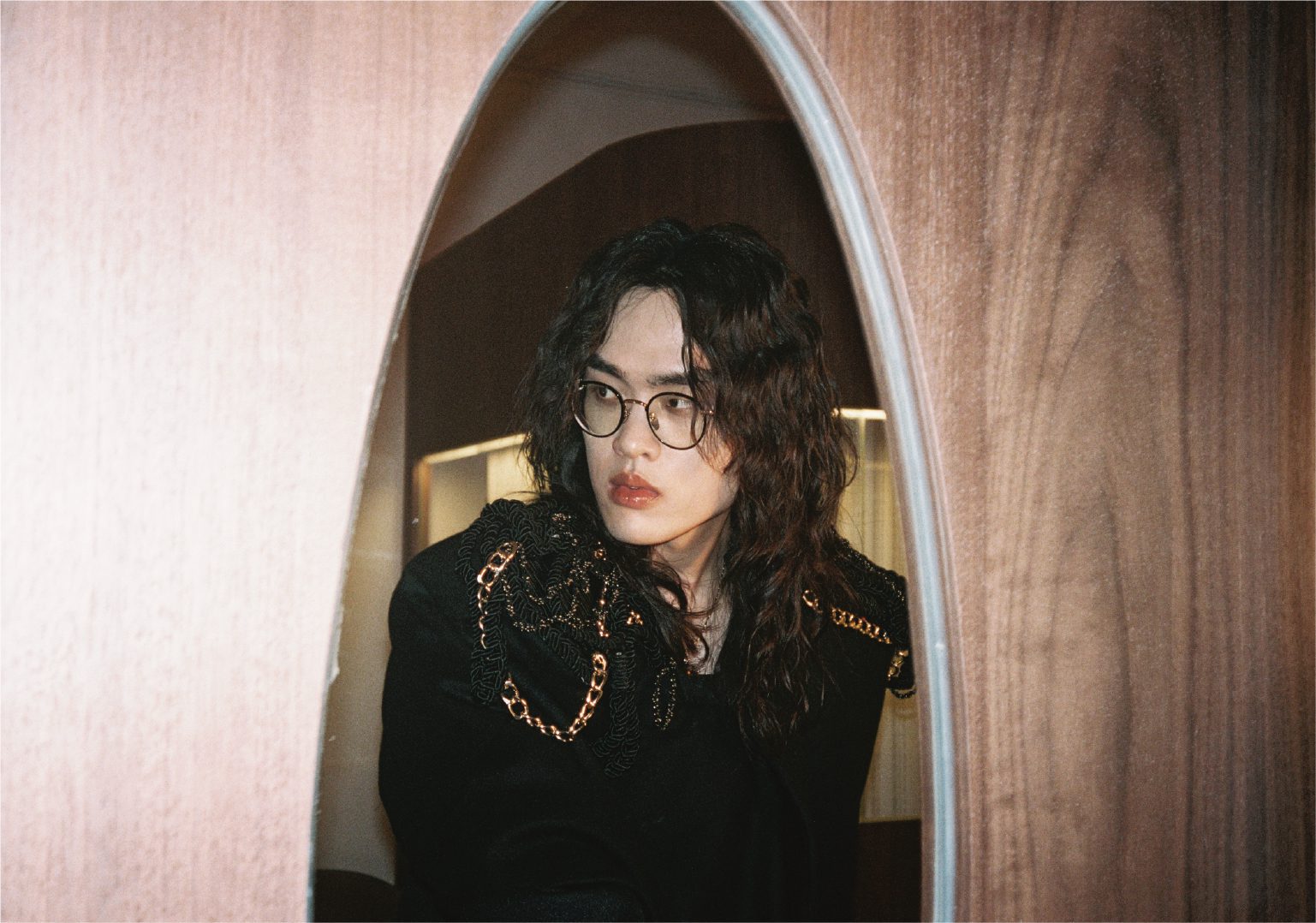 鶴 The Crane 相隔三年出輯 變身敘事觀察小說家孵出「鶴式情歌」