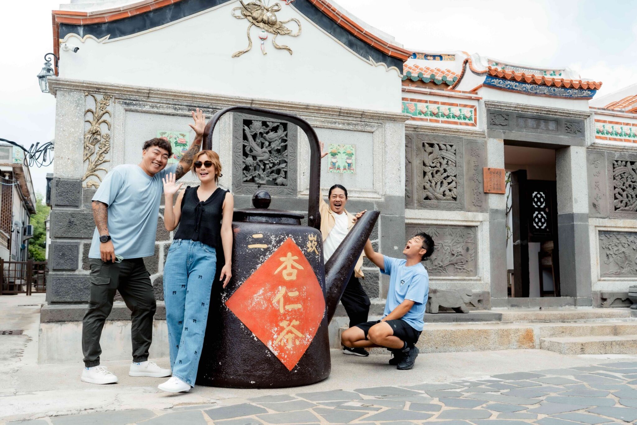 「浩」劫過後 乱彈阿翔跟小幫手王品澔一樣狀況連連 「浩」劫過後 乱彈阿翔跟小幫手王品澔一樣狀況連連