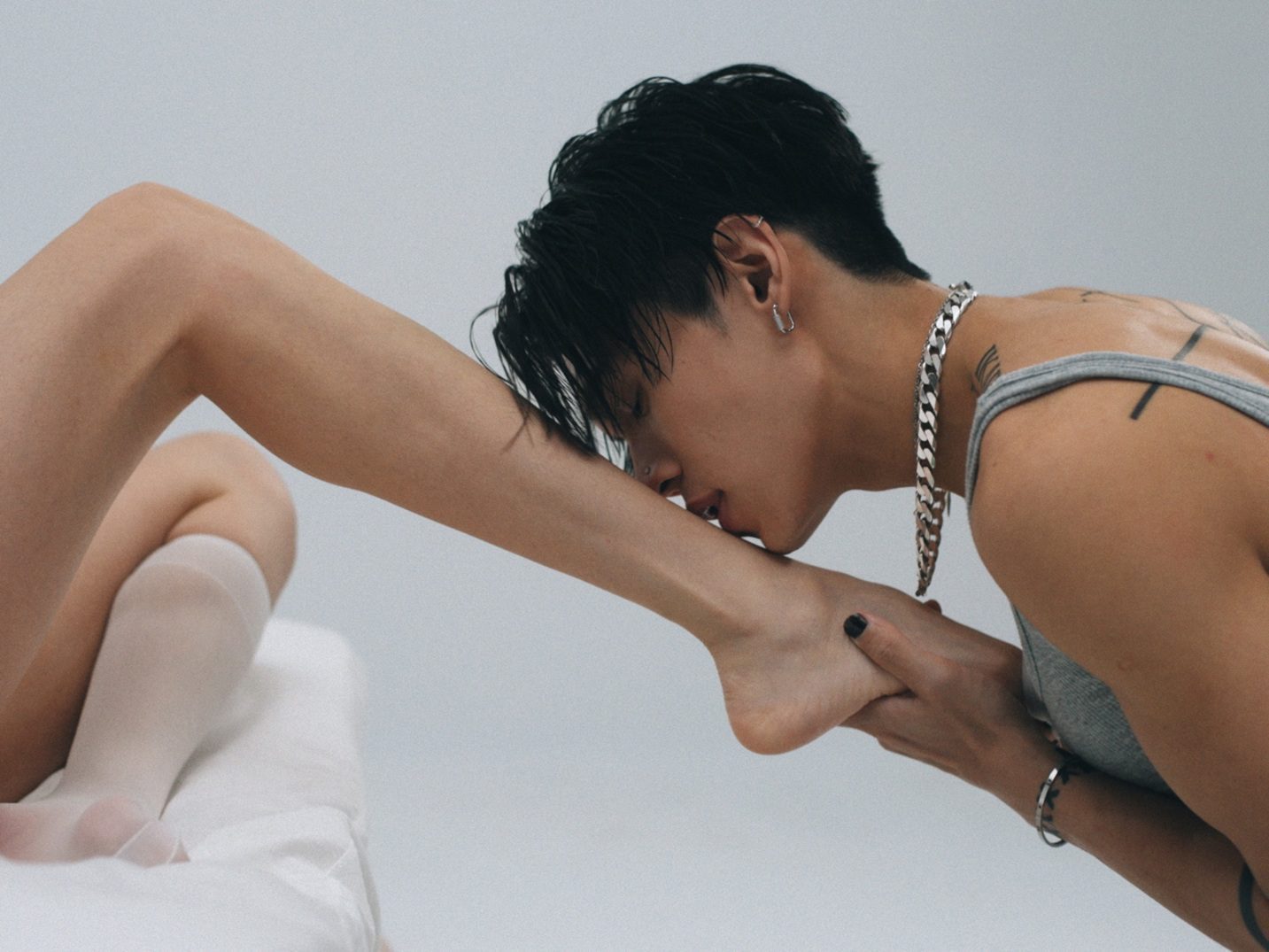 KIRE凱爾探索禁忌情慾藝術無極限 挑戰從影以來最大尺度 KIRE凱爾探索禁忌情慾藝術無極限 挑戰從影以來最大尺度