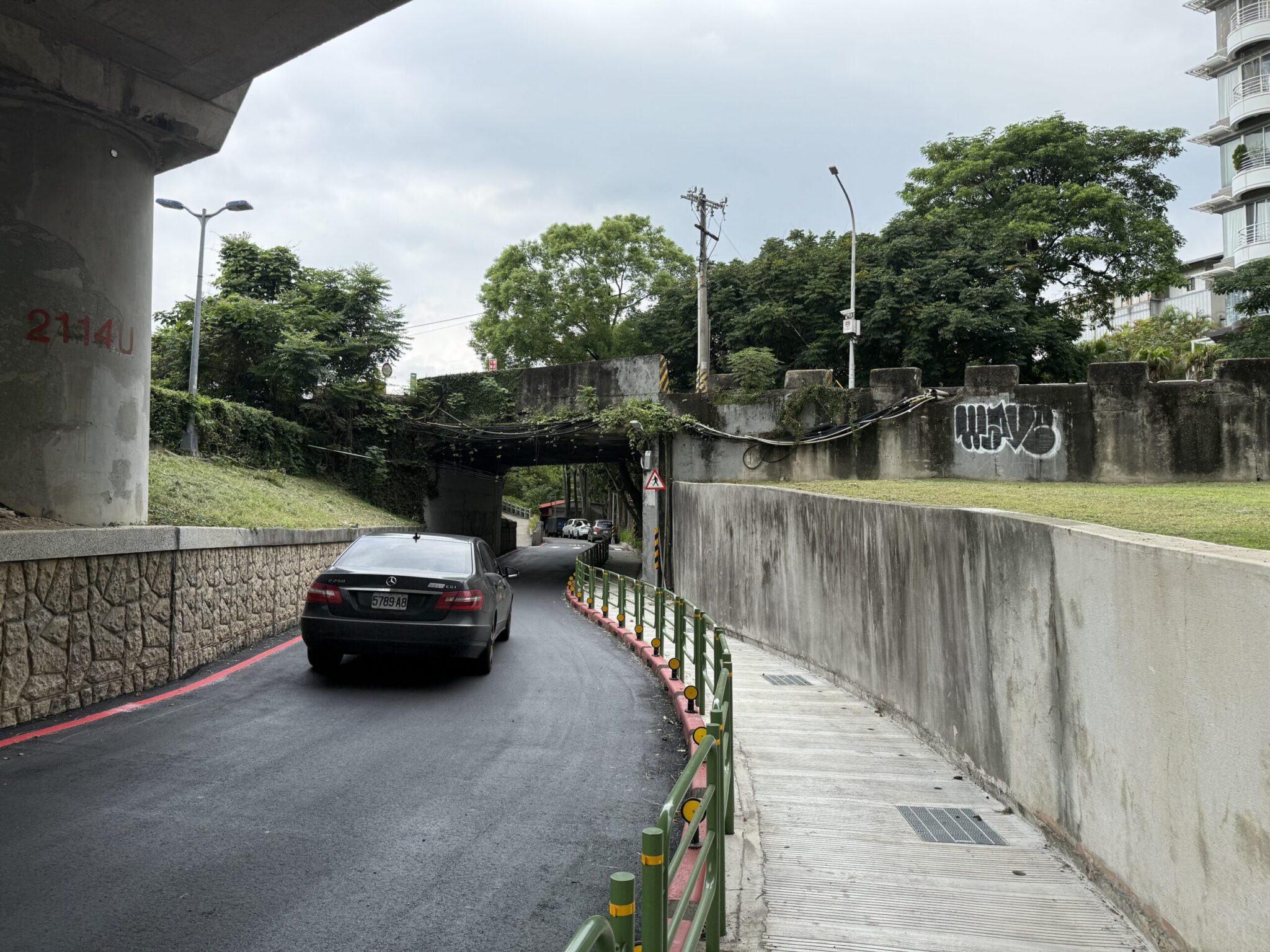 士林區文林路770巷人車實體區隔　通行安全大升級