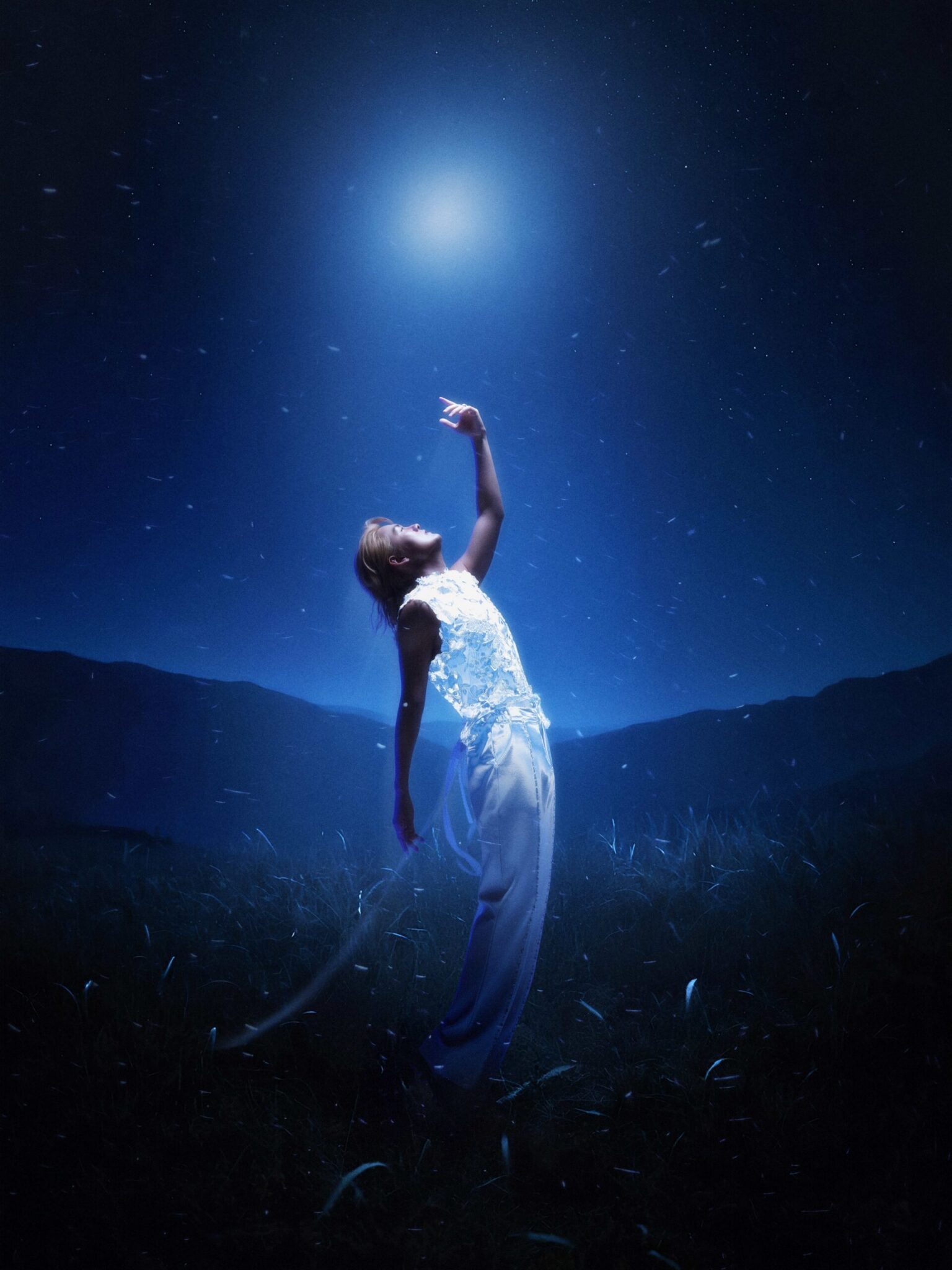 吳克群開啟視覺美學風潮 十米高空烈日暴雨 引爆史詩級浪漫 吳克群開啟視覺美學風潮 十米高空烈日暴雨 引爆史詩級浪漫