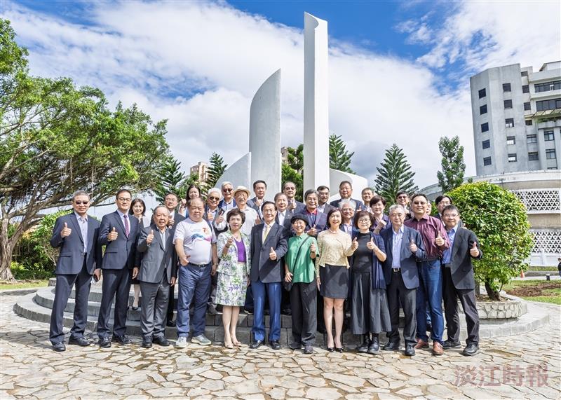 淡江大學33校友捐款逾2千萬　完善書卷廣場新風貌