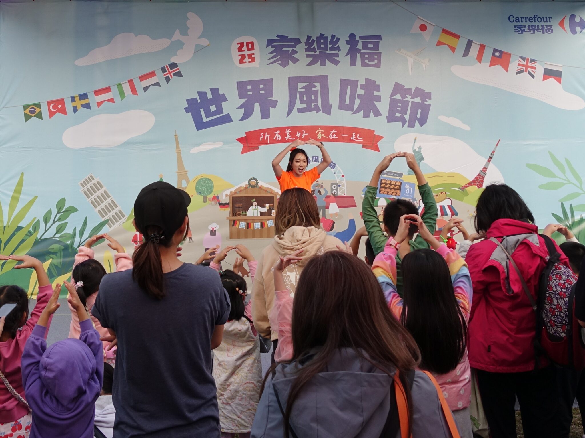 陪伴家長推廣洗手教育不遺餘力　家樂福會員 12/25 前獨享 99 元超殺加購價