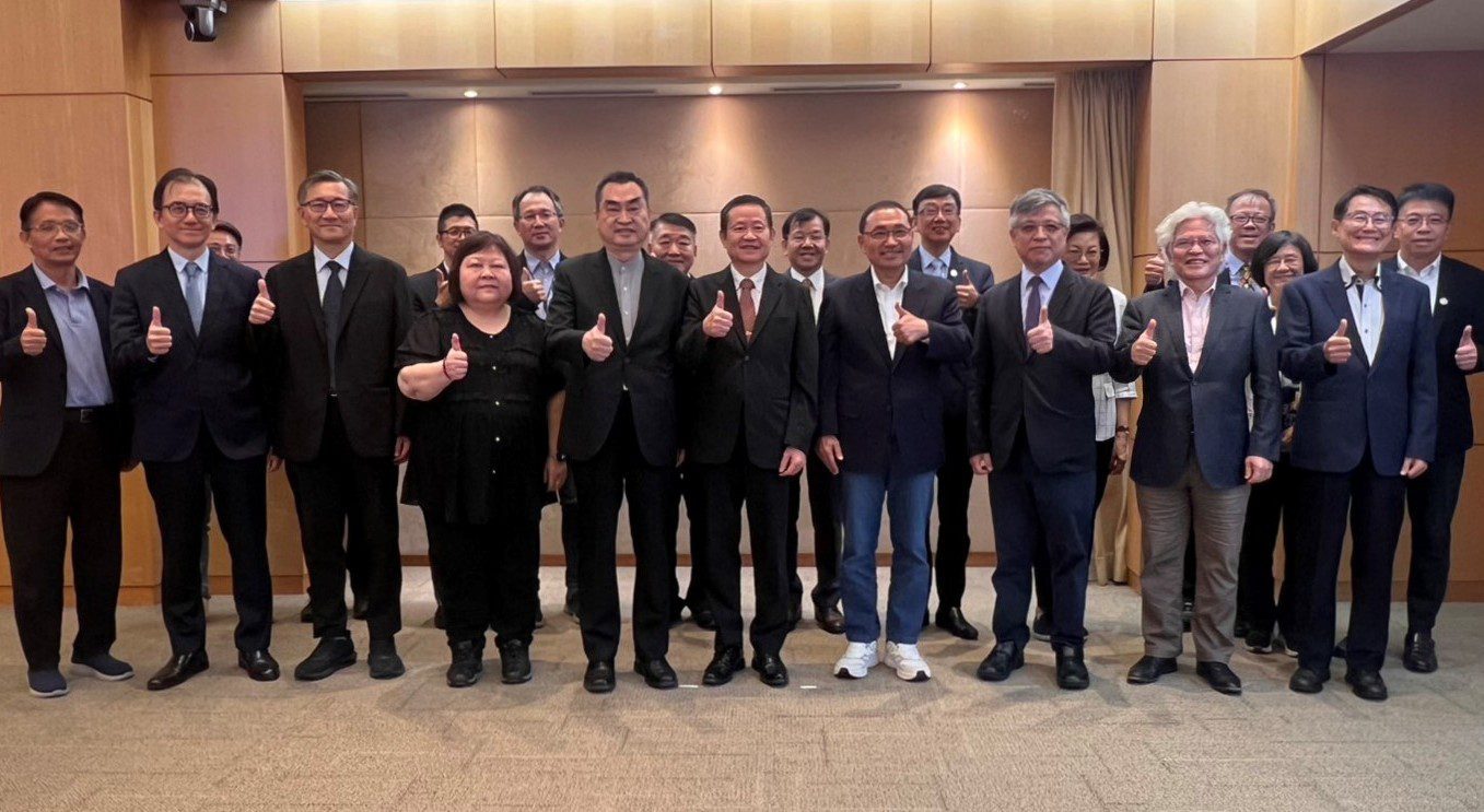 考試院副院長許舒翔新北市府座談   市長侯友宜：盼協助留才解決人力外流