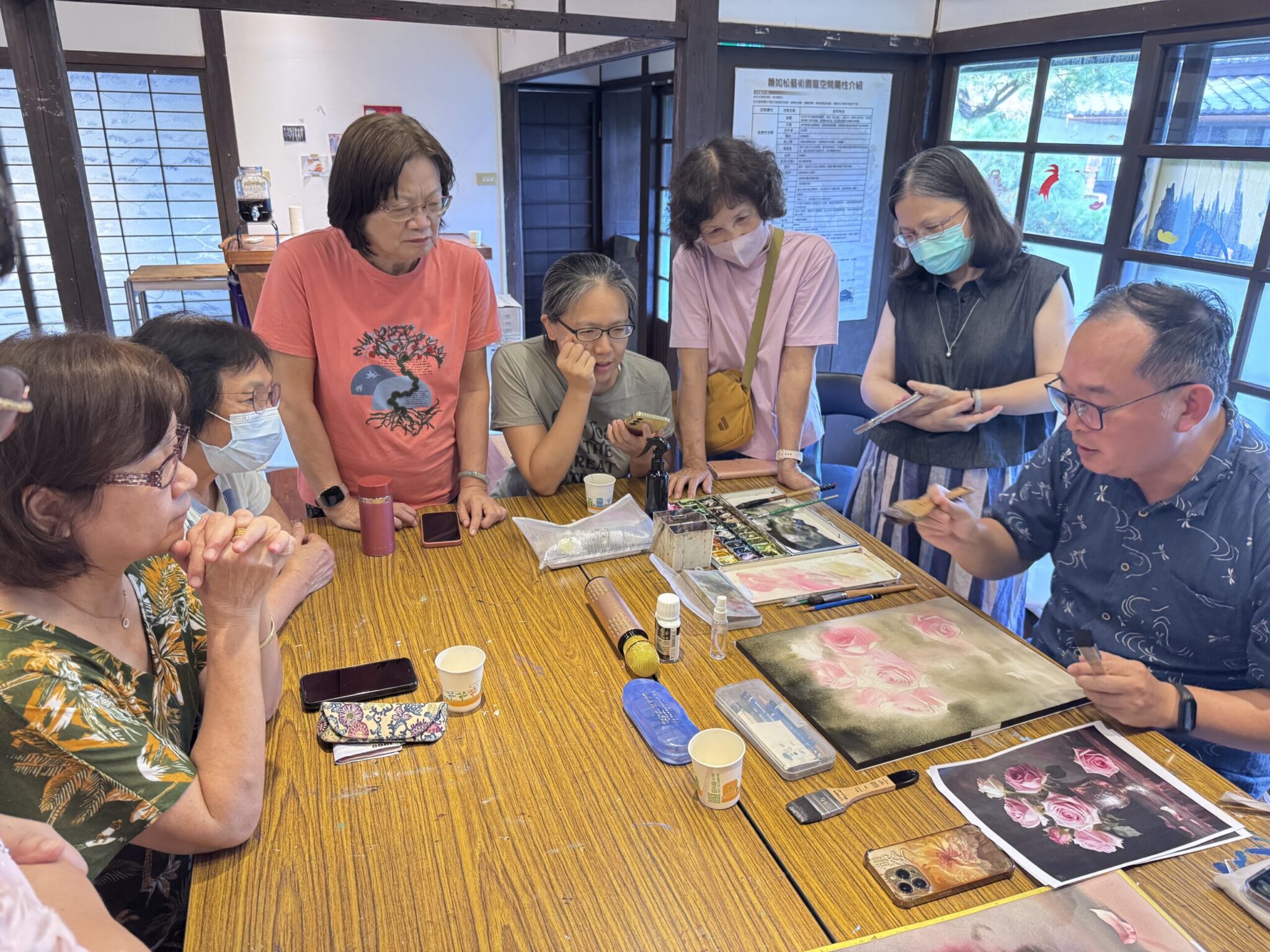 古雅仁的水彩花卉優雅瞬間光影及色彩呈現