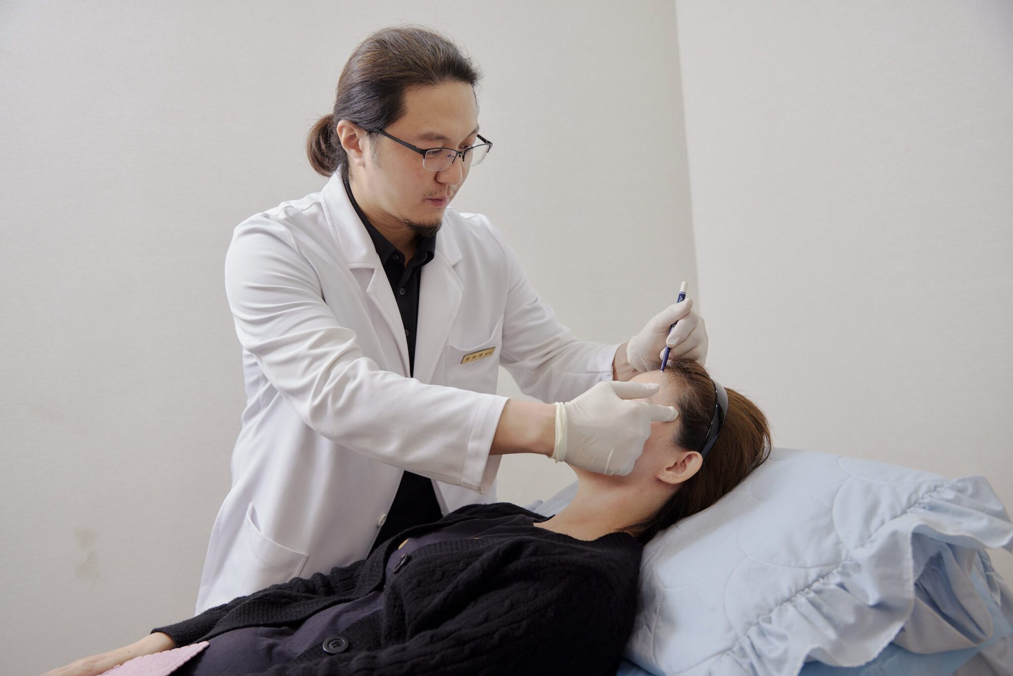 ▲ 徐柏瑋醫師認為新式PLT療法是幫助修復肌膚的新選擇。(圖/徐柏瑋醫師提供)