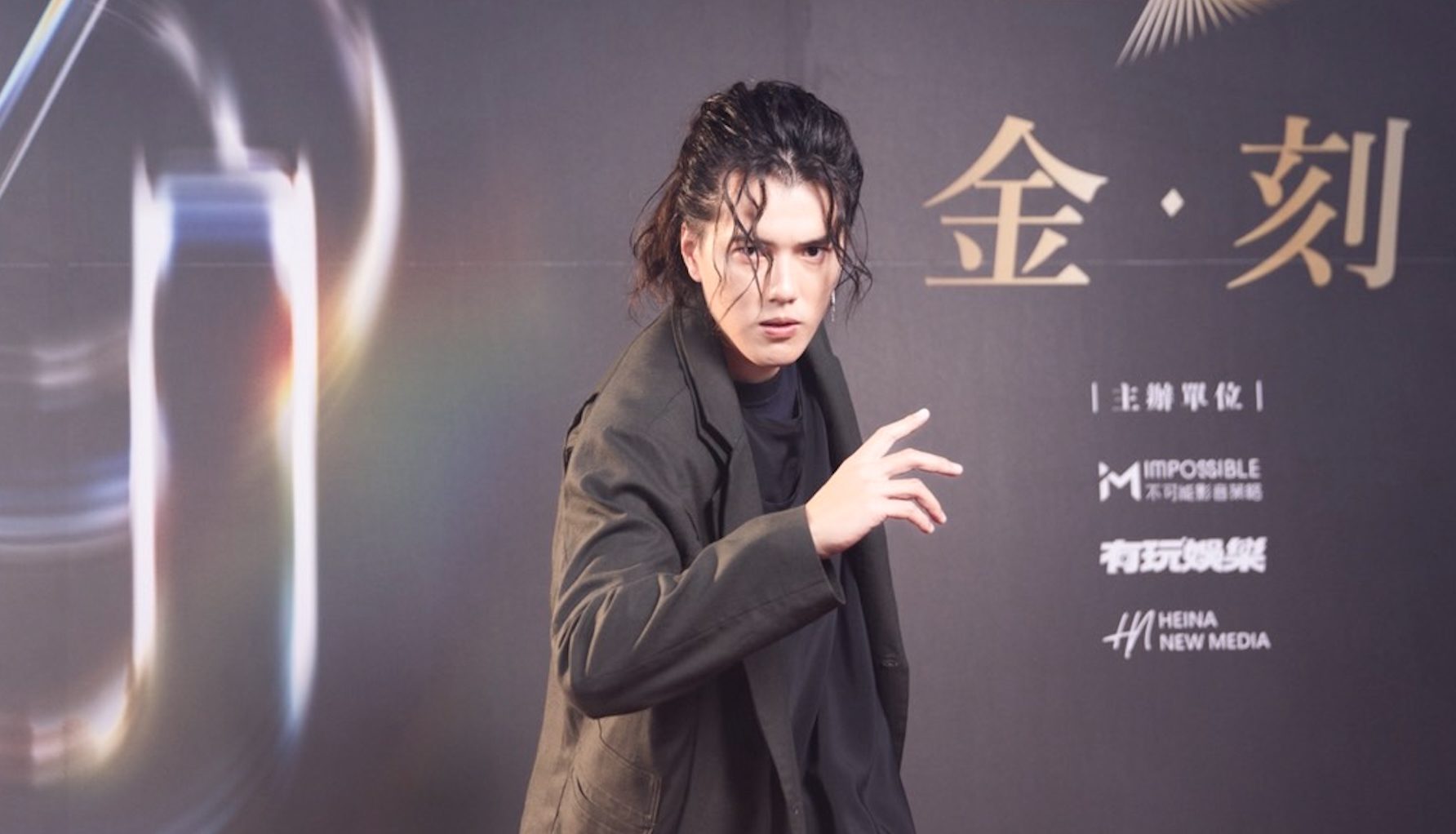 吳奇軒全英文頻道火出國際 寫下台灣創作者 YouTube 破千萬訂閱