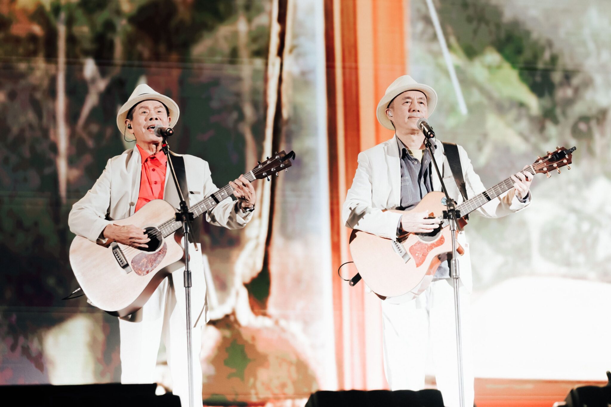 民歌五十跨越半世紀 吳楚楚登高一呼 集結超過六十組民歌手臺北大巨蛋大團圓