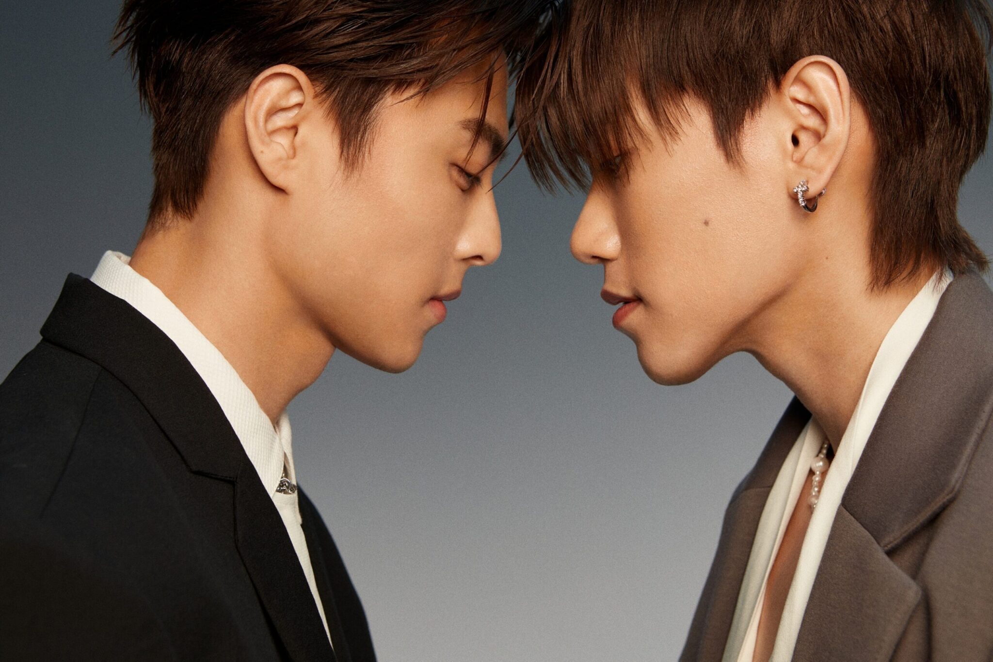 王子邱勝翊 邱宇辰兄弟組雙人男子團體 齊力撒糖用甜坑吸歌迷