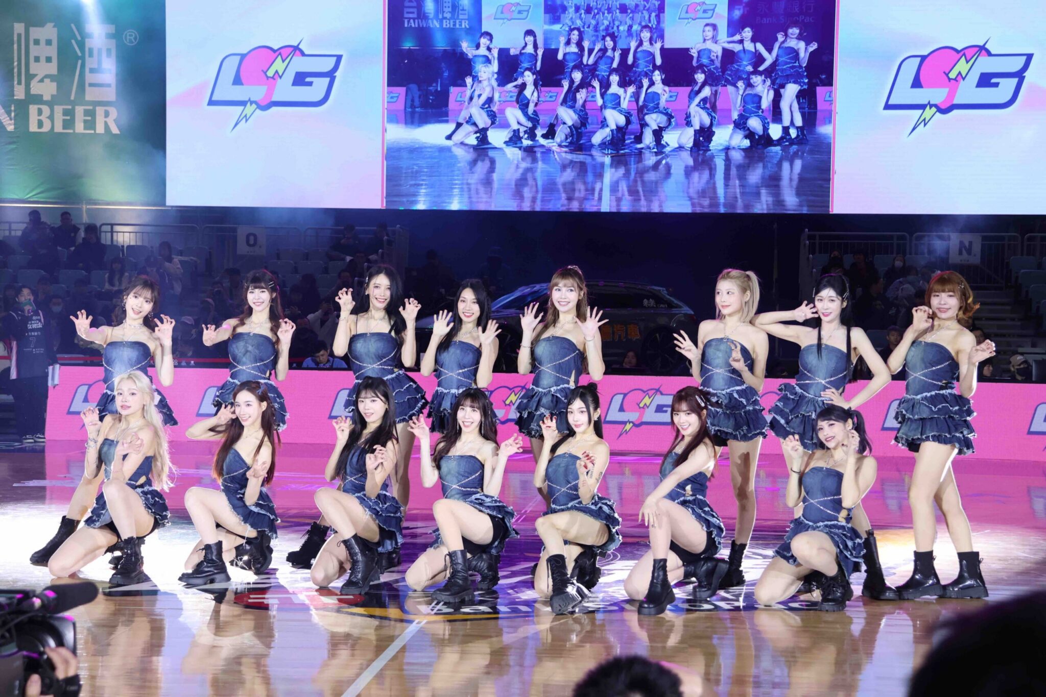 電豹女全面進化「浪愛擁豹」驚喜演出引爆全場 電豹女全面進化「浪愛擁豹」驚喜演出引爆全場