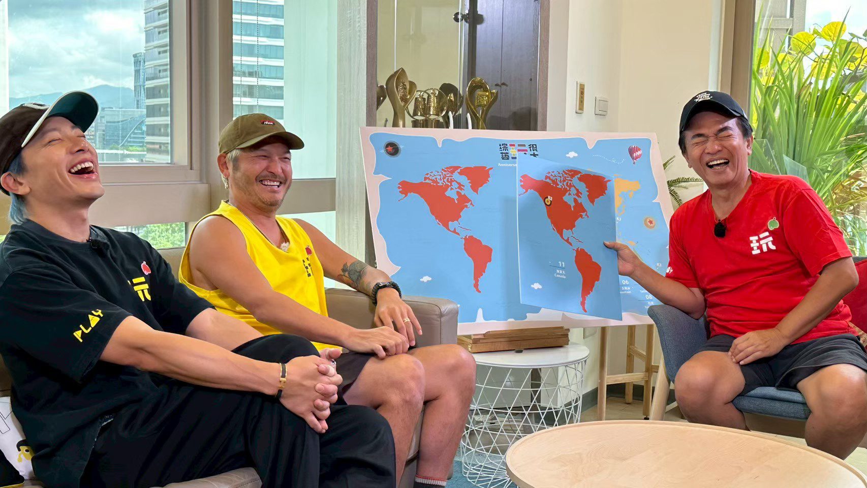 迎接11 週年五大洲拼圖完成 坤達在鏡頭前壓力好大