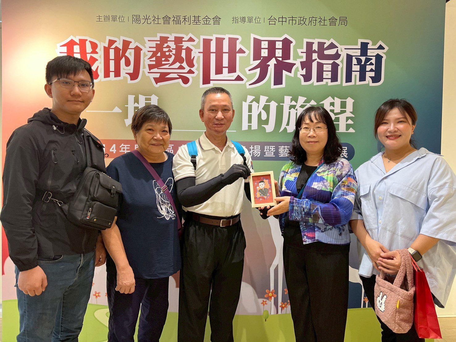 30年鋼鐵師傅全身47%燒傷，用藝術創作展開重建之路