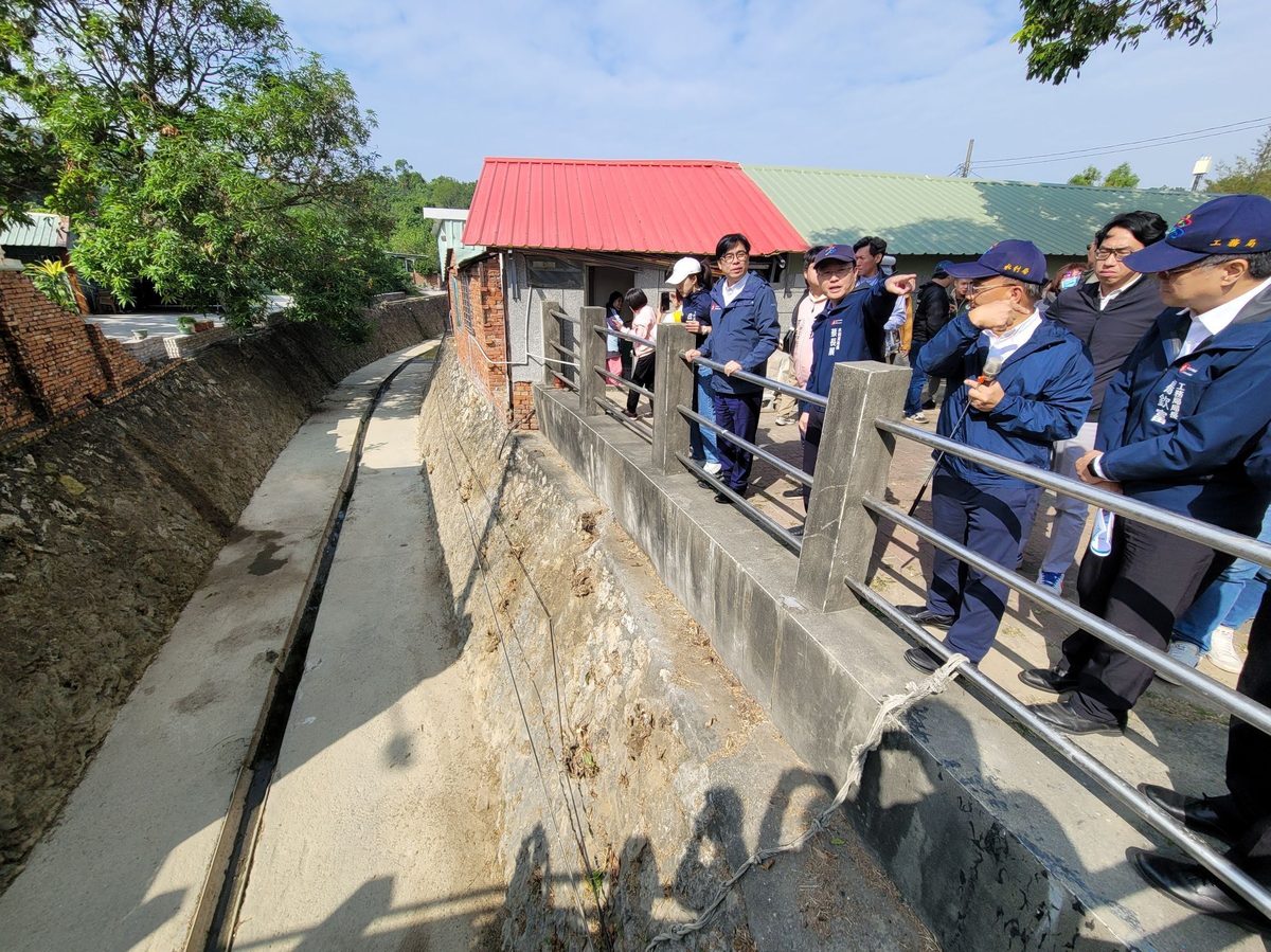 高市府重建軍方圍牆　美術館泥黃色淹水有對策