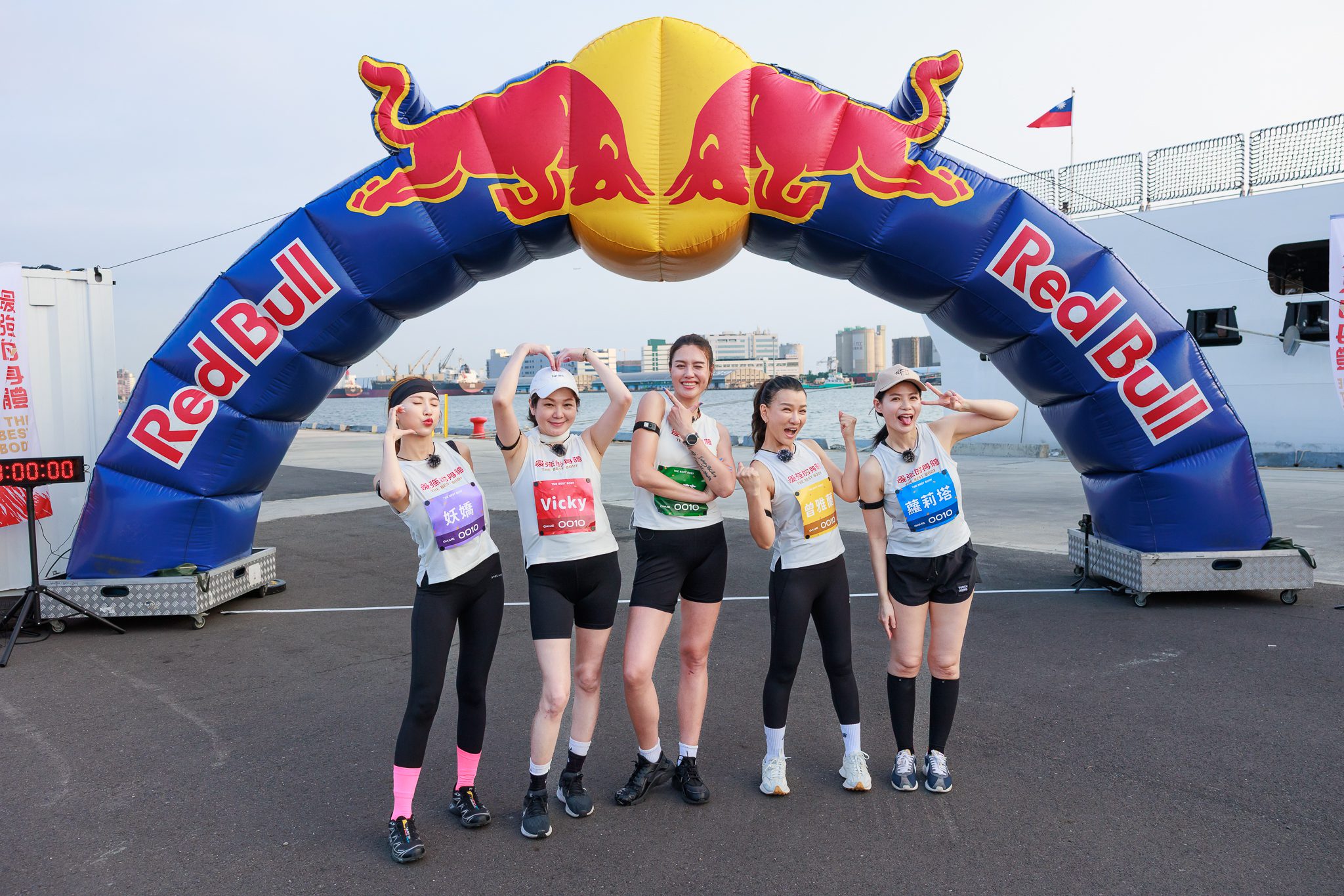 明星媽媽組火力全開 55 男單組展現實力體格