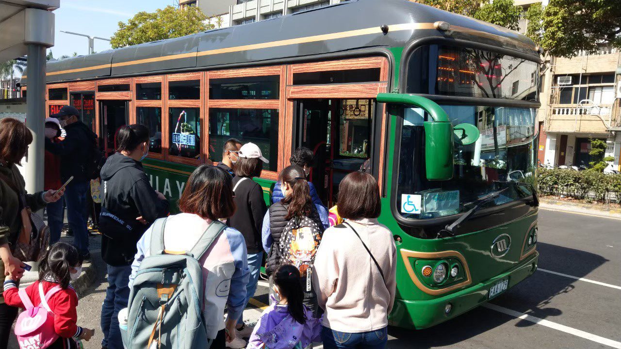 最美移動風景！嘉義市公車免費搭再延一年、自行車優惠騎