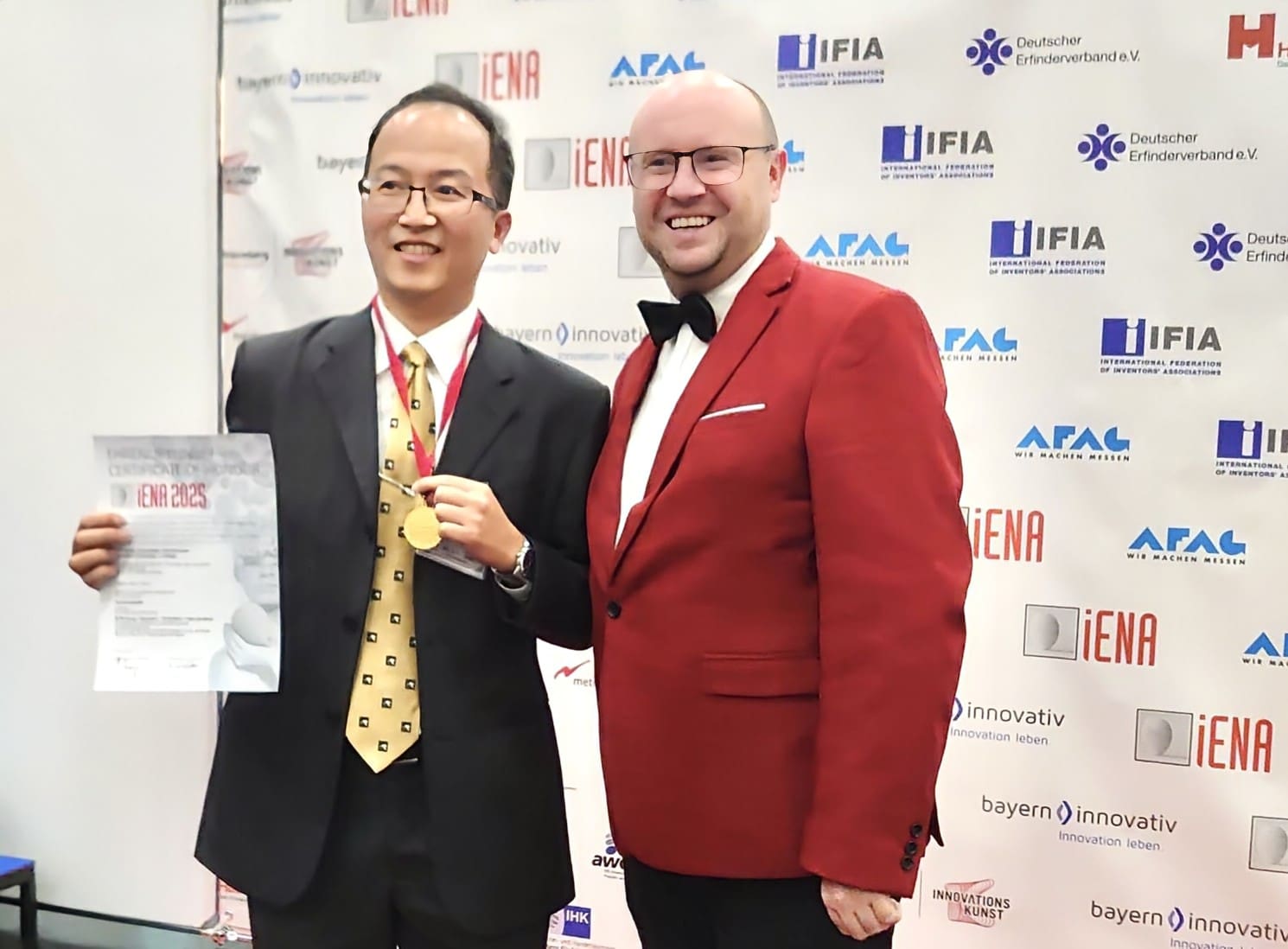 2025德國紐倫堡國際發明展　中原大學「可視化奈米顯微鏡」摘金