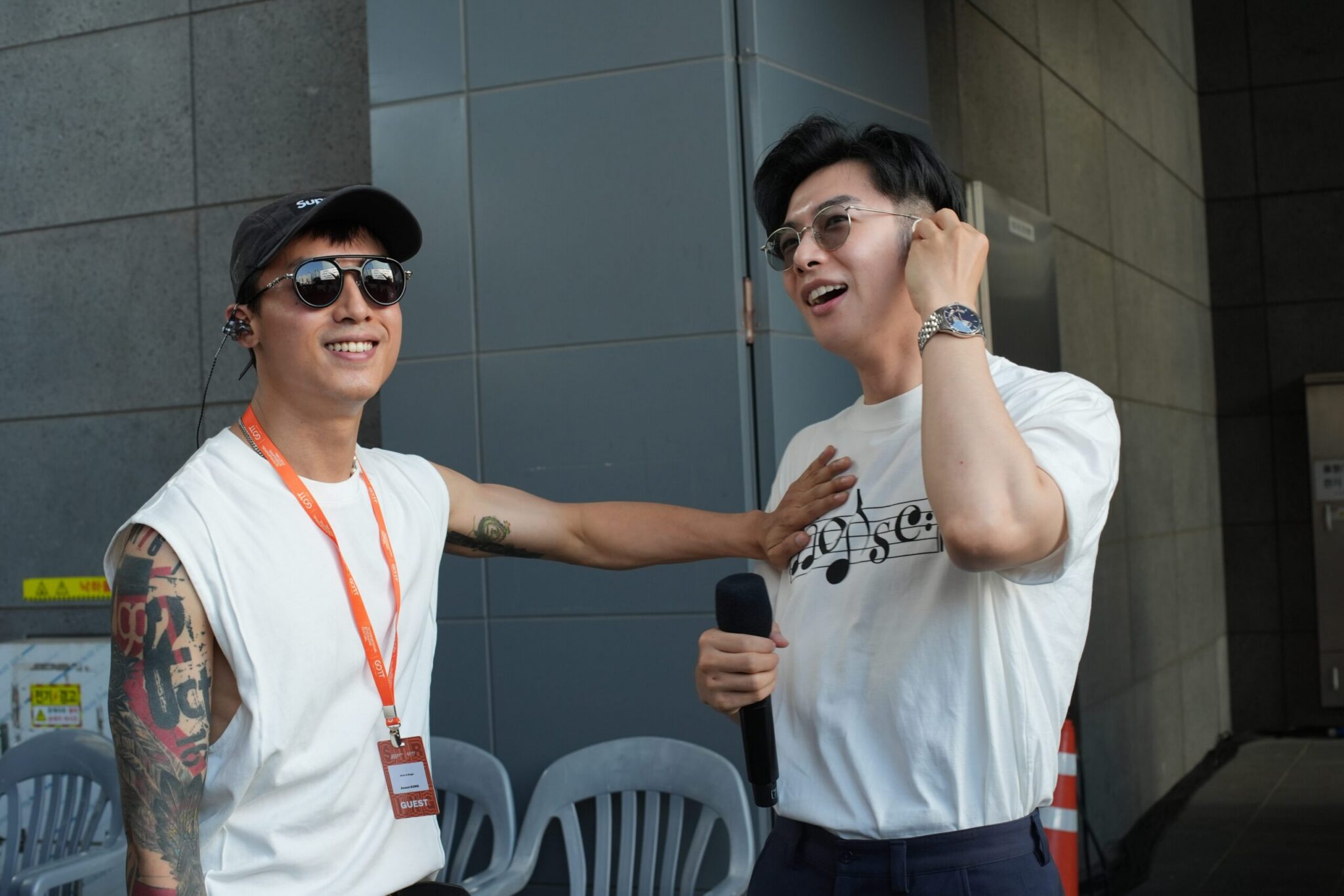 泡麵兄弟CP實現11年約定 從練習生廢墟爬回舞台要一起發光