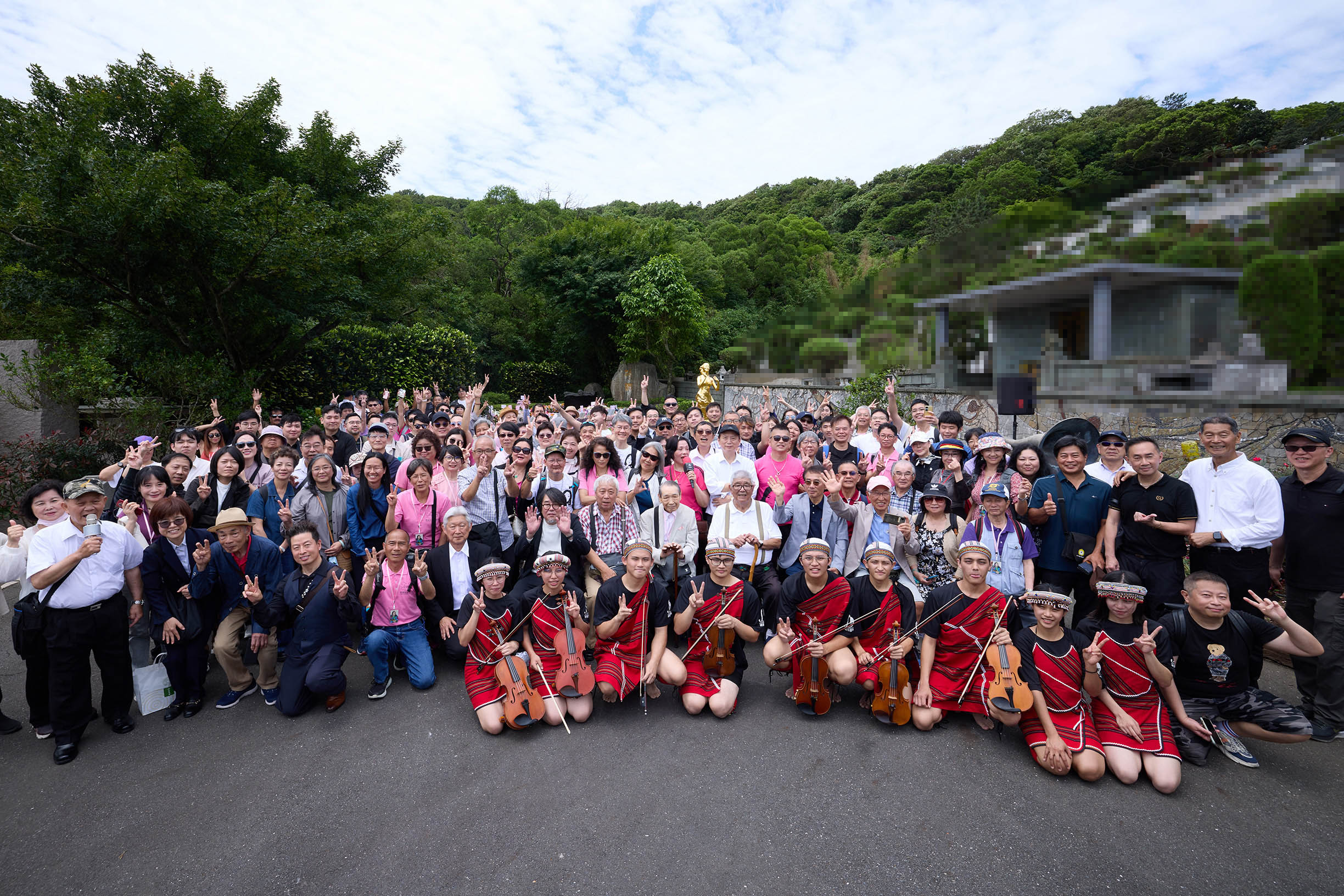 鄧麗君30週年舉辦筠園音樂會 花語匯流2025朵花成思念之海
