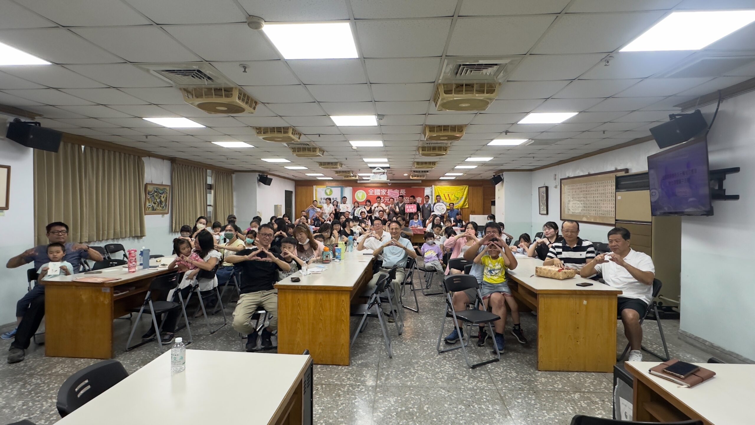 中市強化家校合作推動數位教育　數位學習親子活動暑期熱鬧登場