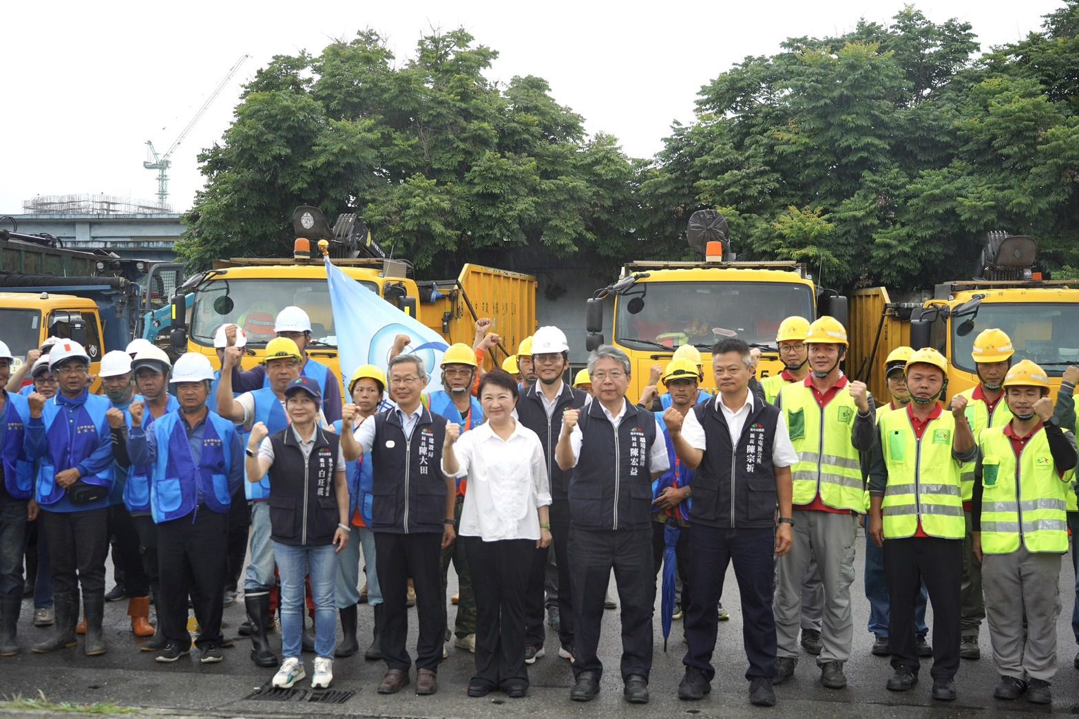 挺進嘉義世賢路！　中市建設局全力搶通 展現救災高效率