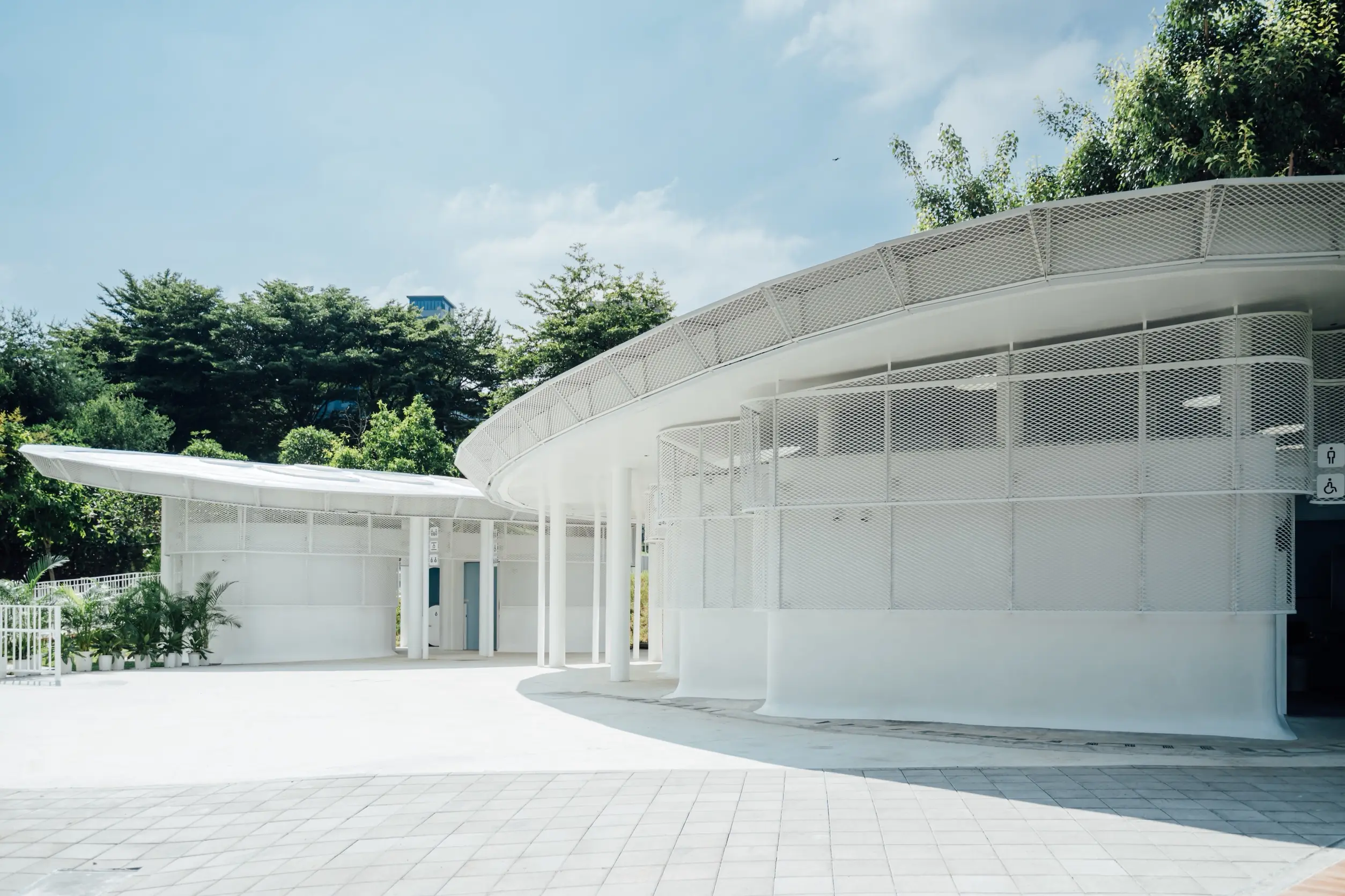 文心森林公園添白色新地標  「親子小白宮」浪漫迎國慶 文心森林公園添白色新地標  「親子小白宮」浪漫迎國慶