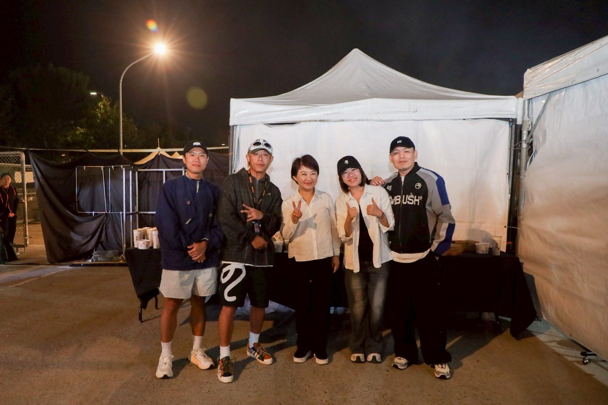 盧秀燕探班玖壹壹送美食打氣！　「南北貳路音樂節」11/15、16台中中央公園熱力開唱