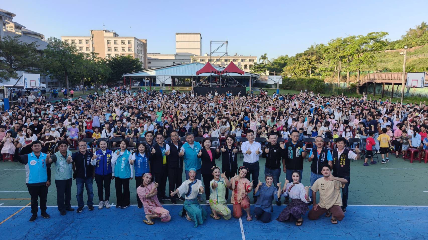扎根與大自然共存的智慧 紙風車中市霧峰國小演出《寶莉回家》 扎根與大自然共存的智慧 紙風車中市霧峰國小演出《寶莉回家》