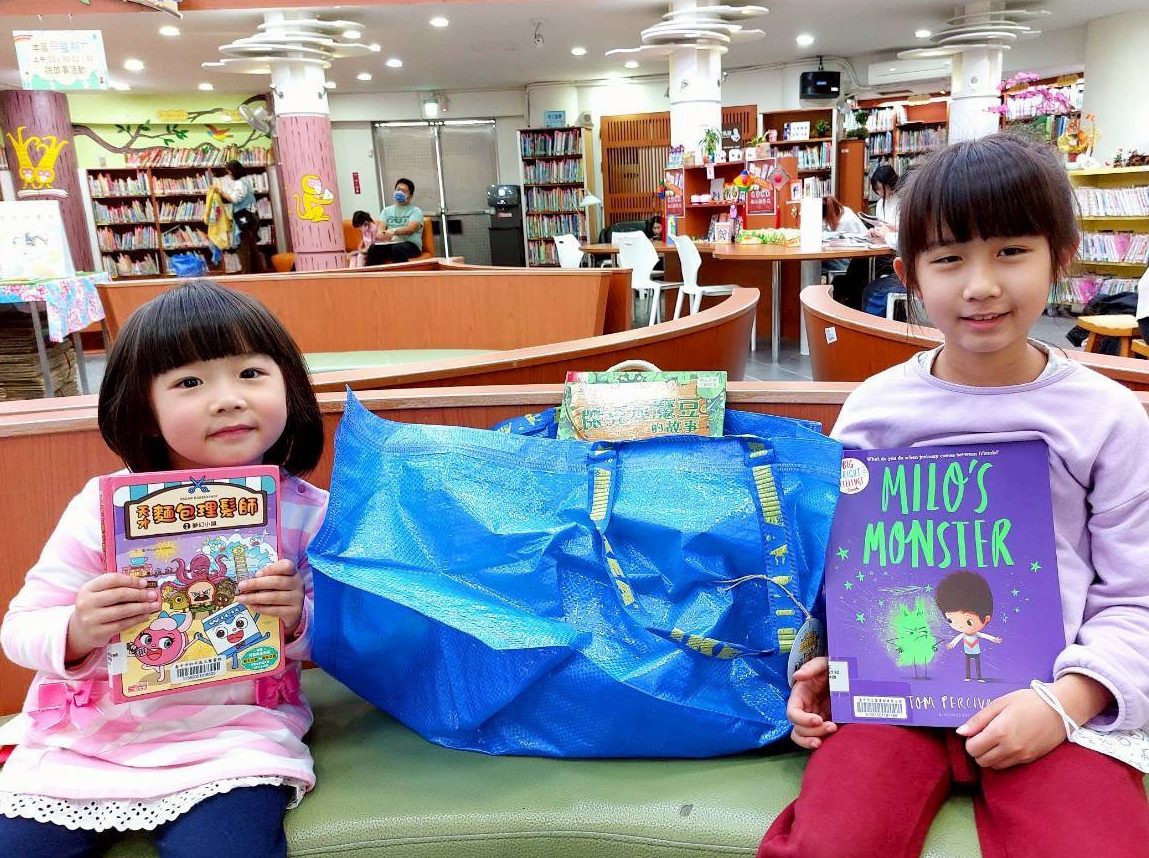 小石虎「袋」我到新家！　邀請讀者參加閱讀接力 共助中市東勢許良宇圖書館12/26開館