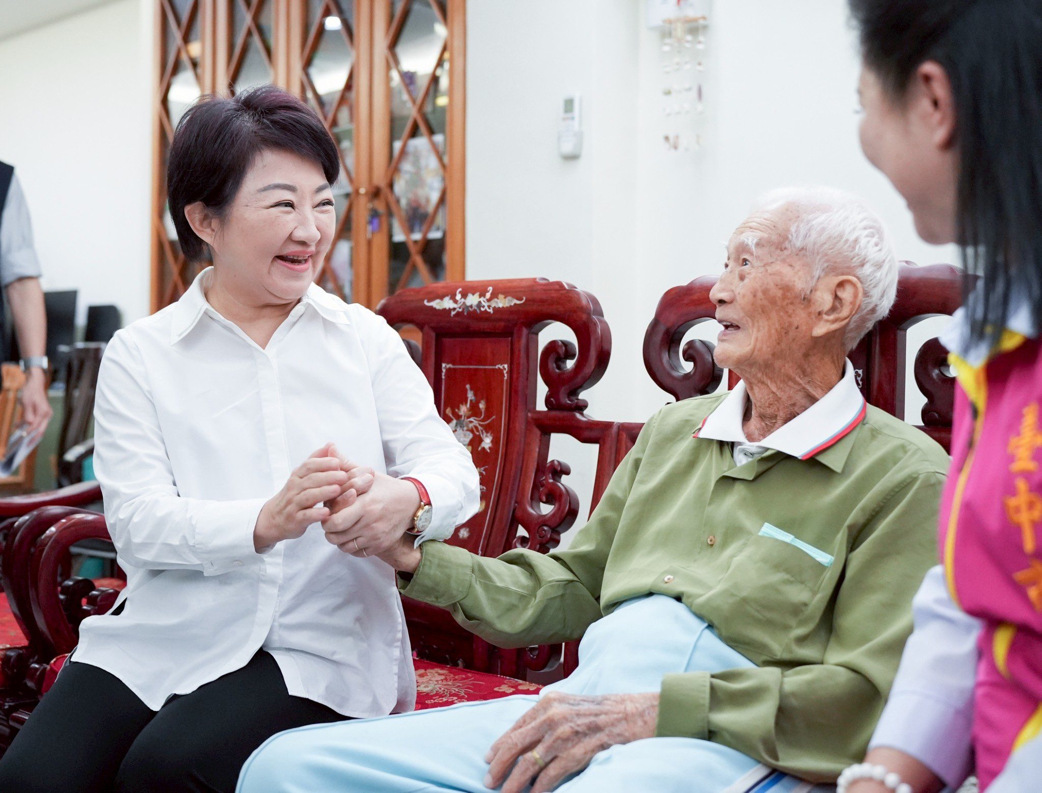 育兒友善「銀」得幸福 盧市長打造老幼宜居台中