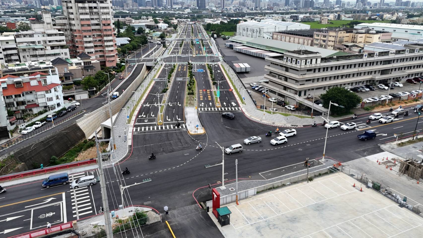 「市政路延伸」受矚通車上班首日湧車潮　中市多面向優化已恢復順暢