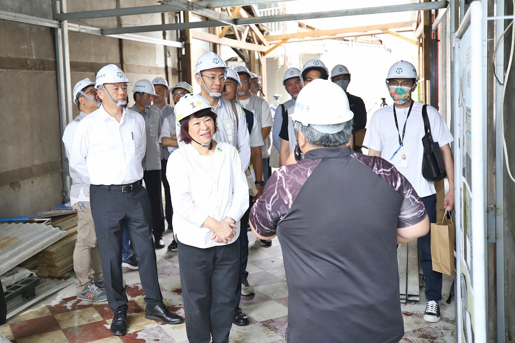 黃敏惠視察「嘉有木屋」修繕工程　啟動木都3.0文化再生願景