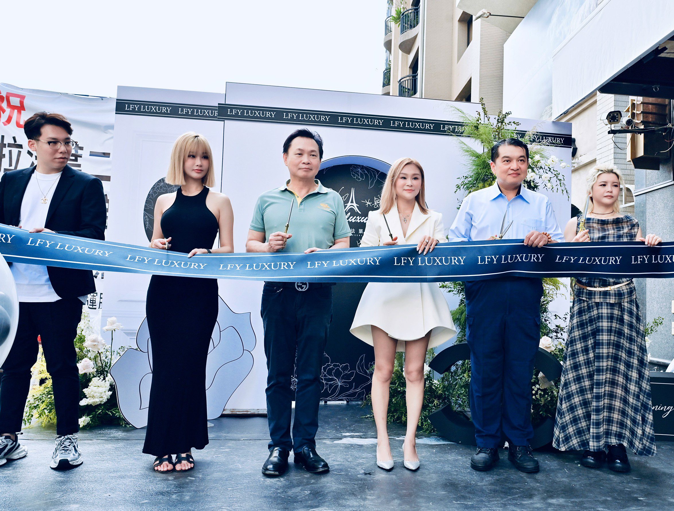 拉法葉二手名牌南台灣旗艦店開幕 千款精品包現貨展示 拉法葉二手名牌南台灣旗艦店開幕 千款精品包現貨展示