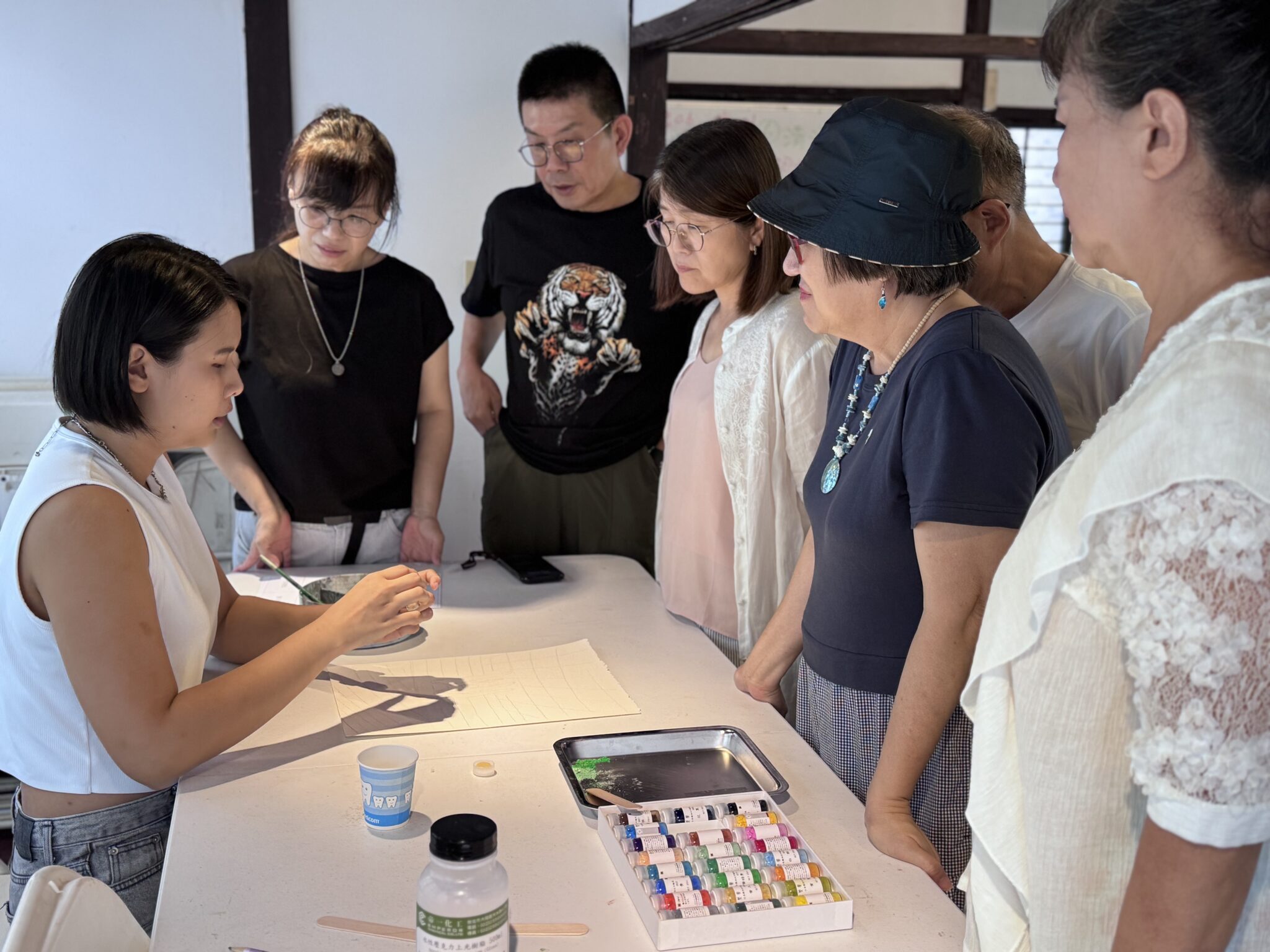 溫佳寧以水干方式表現在視覺圖像非常清新