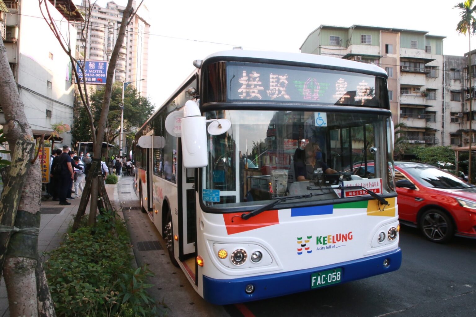 平溪天燈節專車啟動 基隆市公車處提供便捷接駁服務 蕃新聞