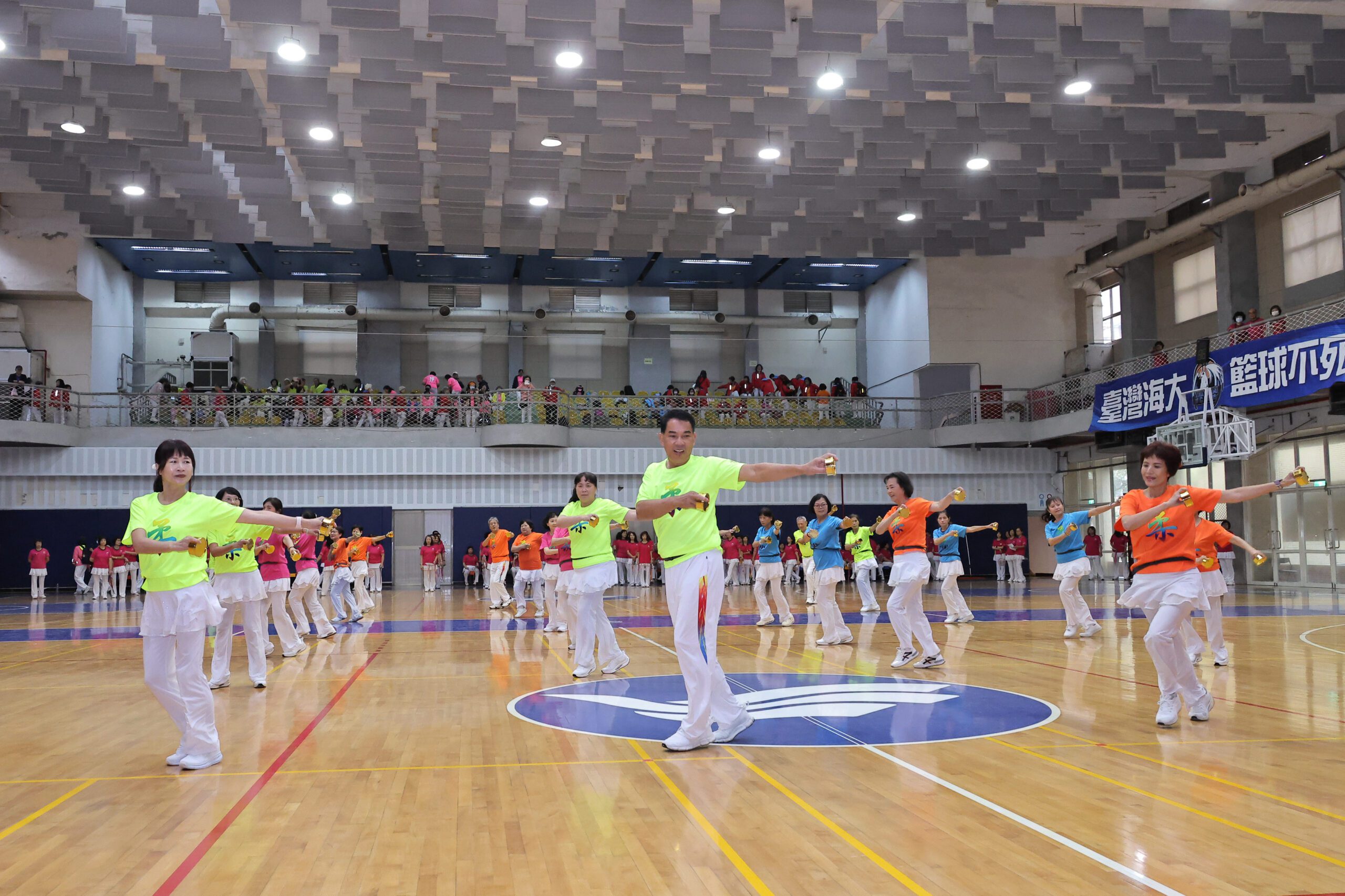 全國柔力球錦標賽基隆登場 上千選手齊聚海大共享力與美的饗宴 全國柔力球錦標賽基隆登場 上千選手齊聚海大共享力與美的饗宴