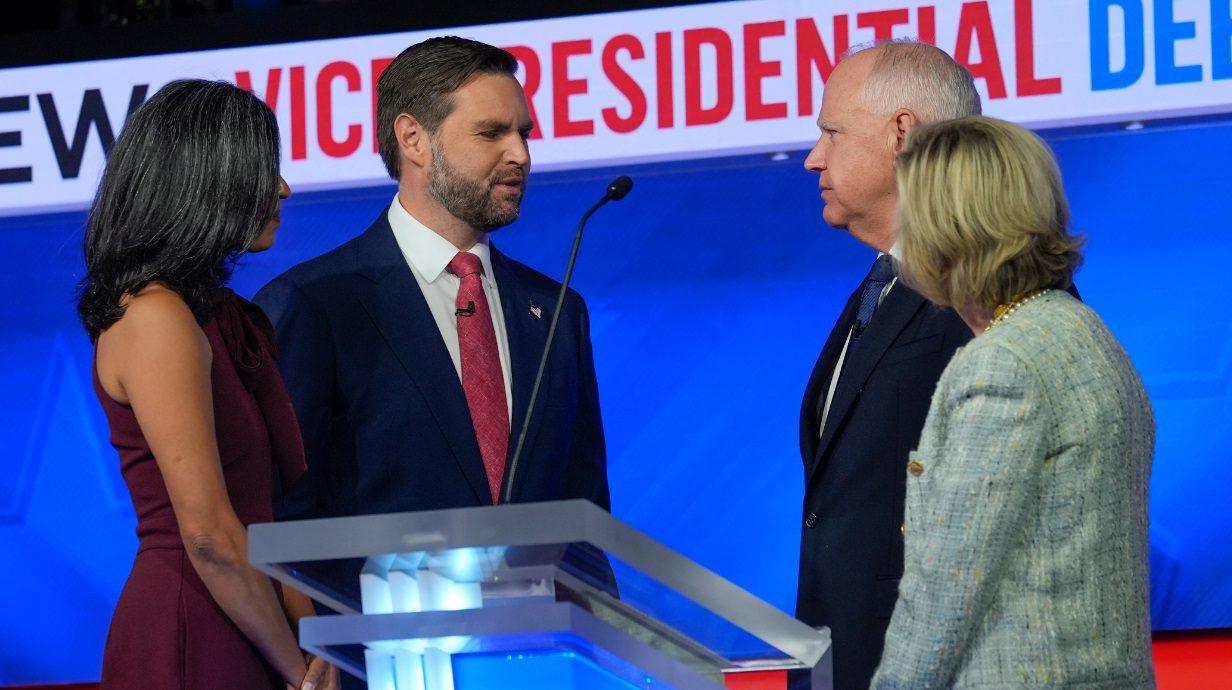 CNN即時民調：副總統候選人辯論後 范斯與華茲不相上下