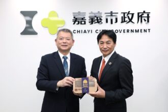 日本京都府龜岡市市長桂川孝裕率團拜會嘉義市政府　搭起台日友誼橋梁