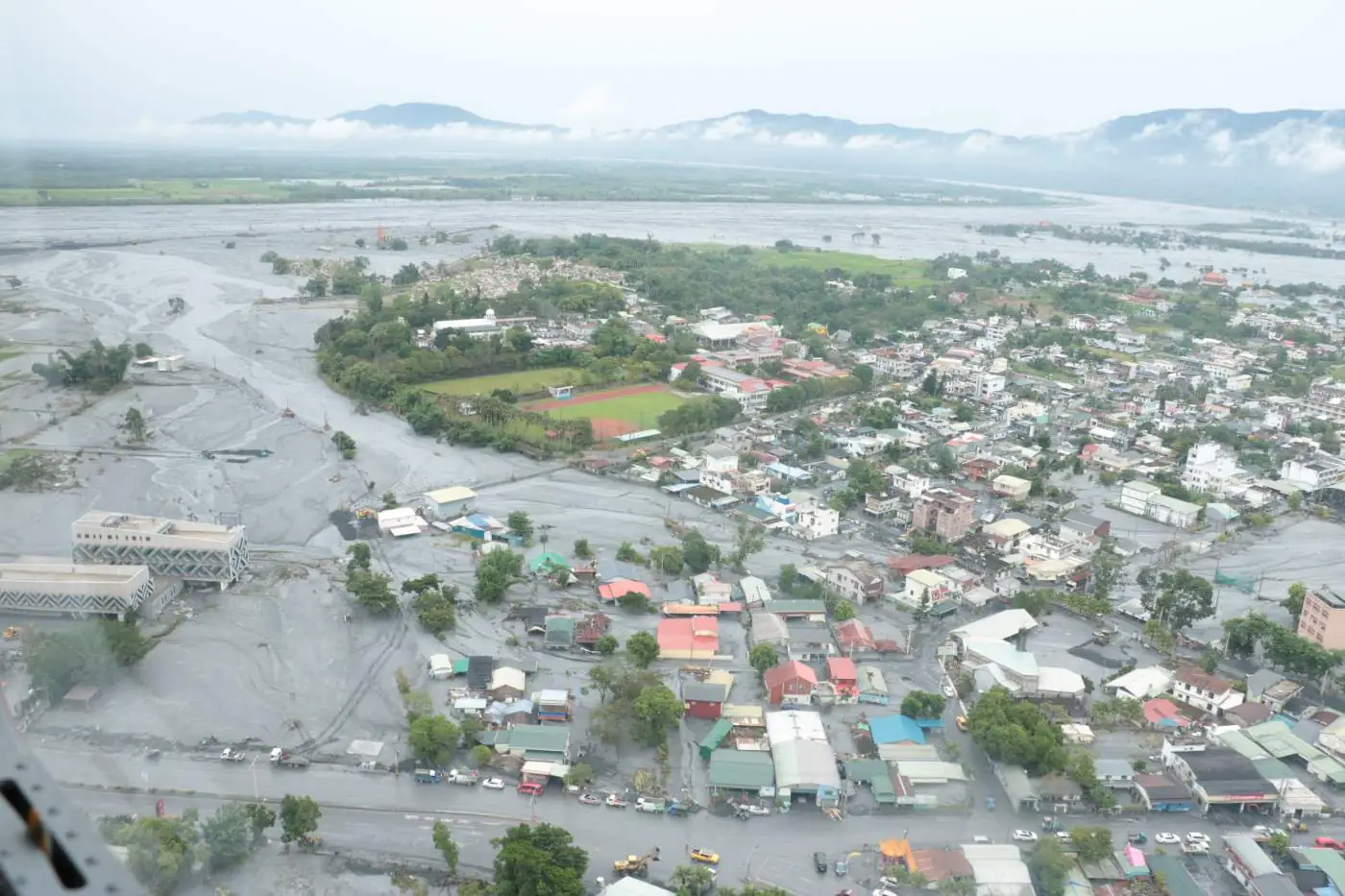 花蓮堰塞湖溢流災害　中央不應權責模糊、責任飄移