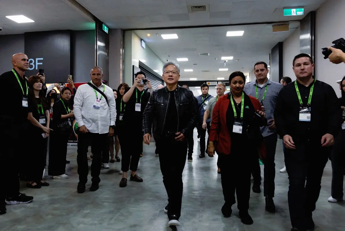 黃仁勳旋風抵台！盼中國放行H200晶片 對美中雙方皆有利