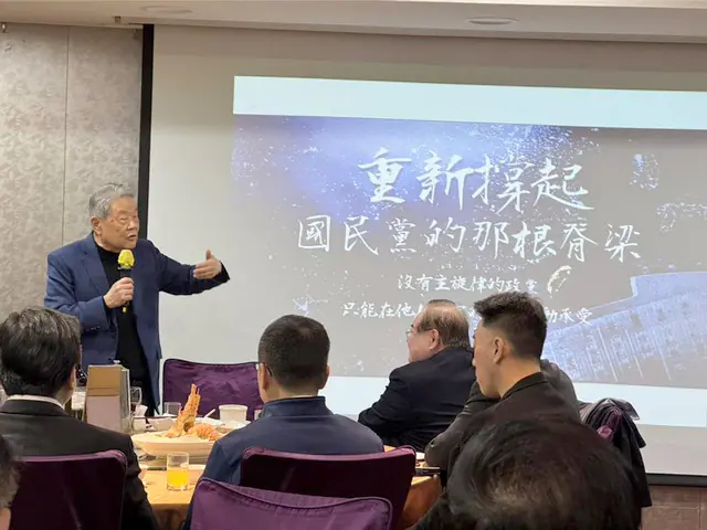 CK楊露面與藍委餐敘　談國民黨那根脊梁