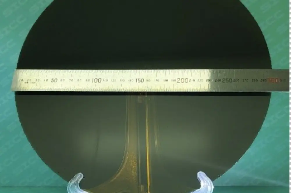 破產重整後絕地大反攻！Wolfspeed 震撼發表全球首支 12 吋碳化矽晶圓  劍指 AI 與次世代軍武市場