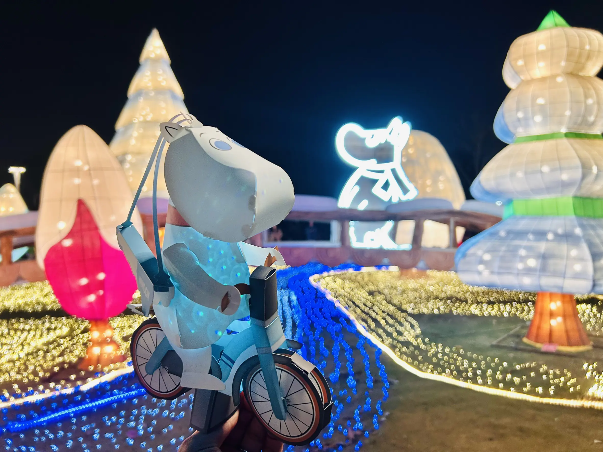 姆迷大集合!中台灣燈會3/3閉幕 中市府幸福號召全民:「提著你心愛的姆明 一起溫馨說再見!」