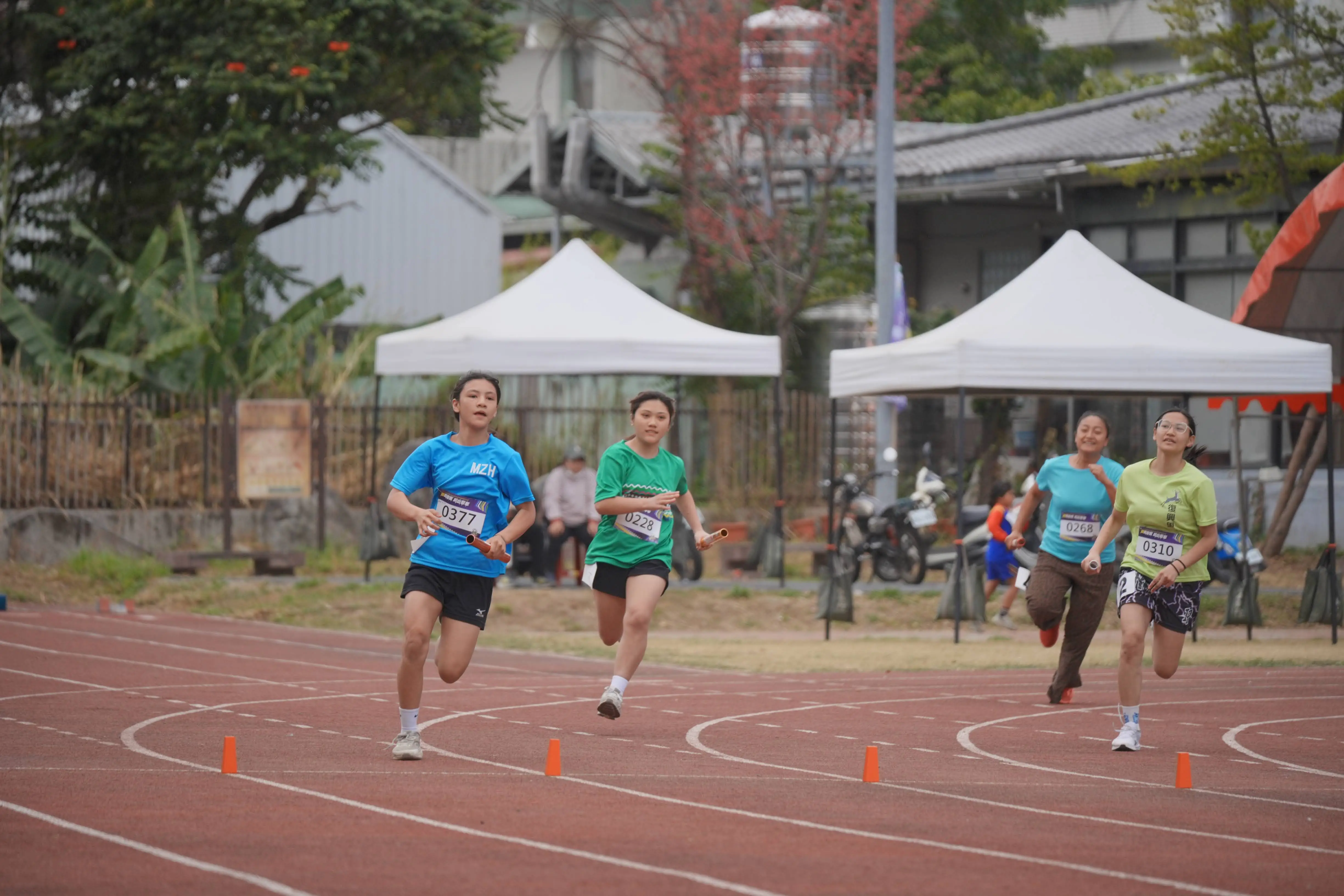 高雄市桃源區運動會拚戰激烈，充分展現桃源團結與活力。
